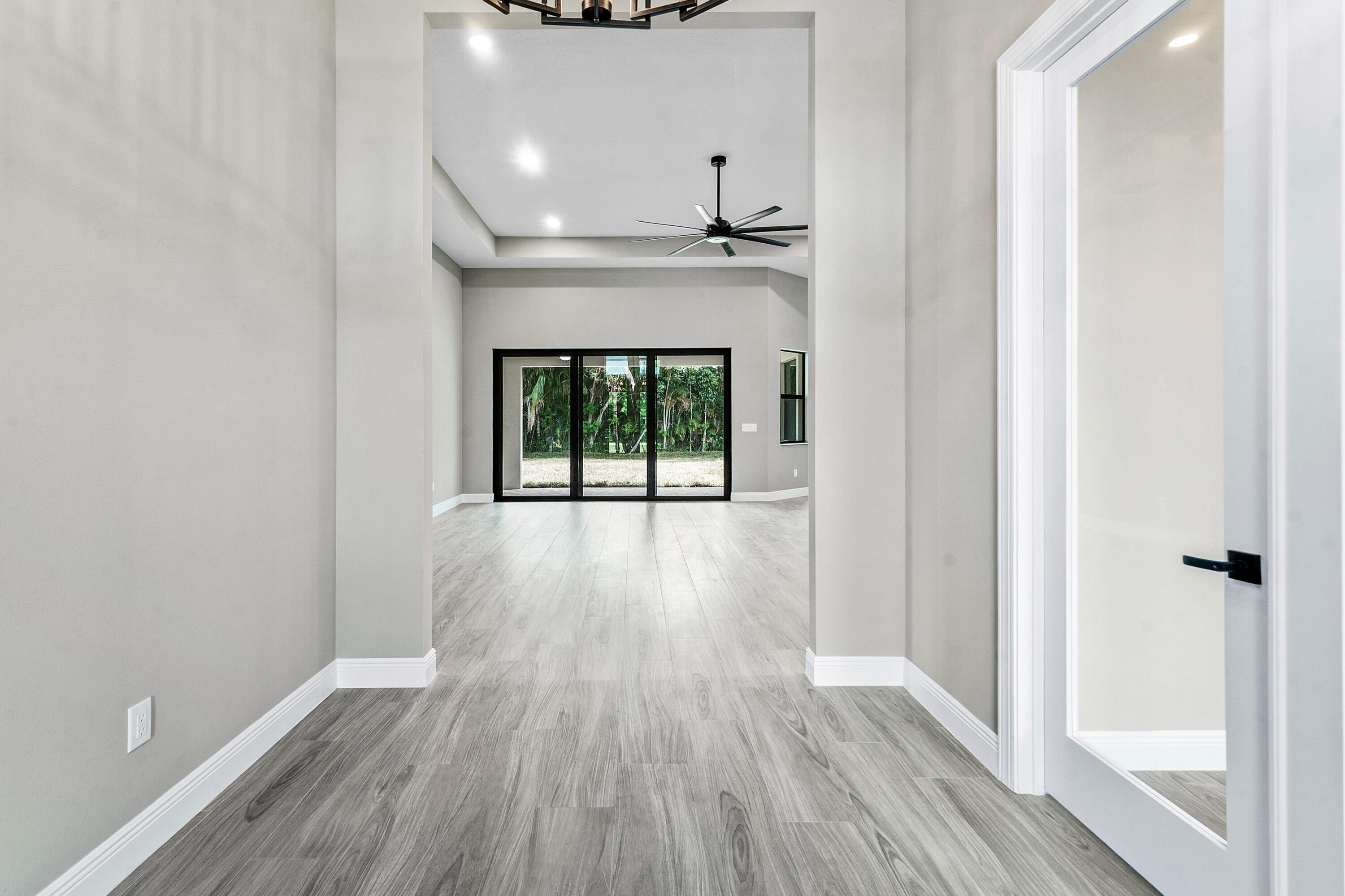 PALM BEACH COUNTRY ESTATES SEC - Residential