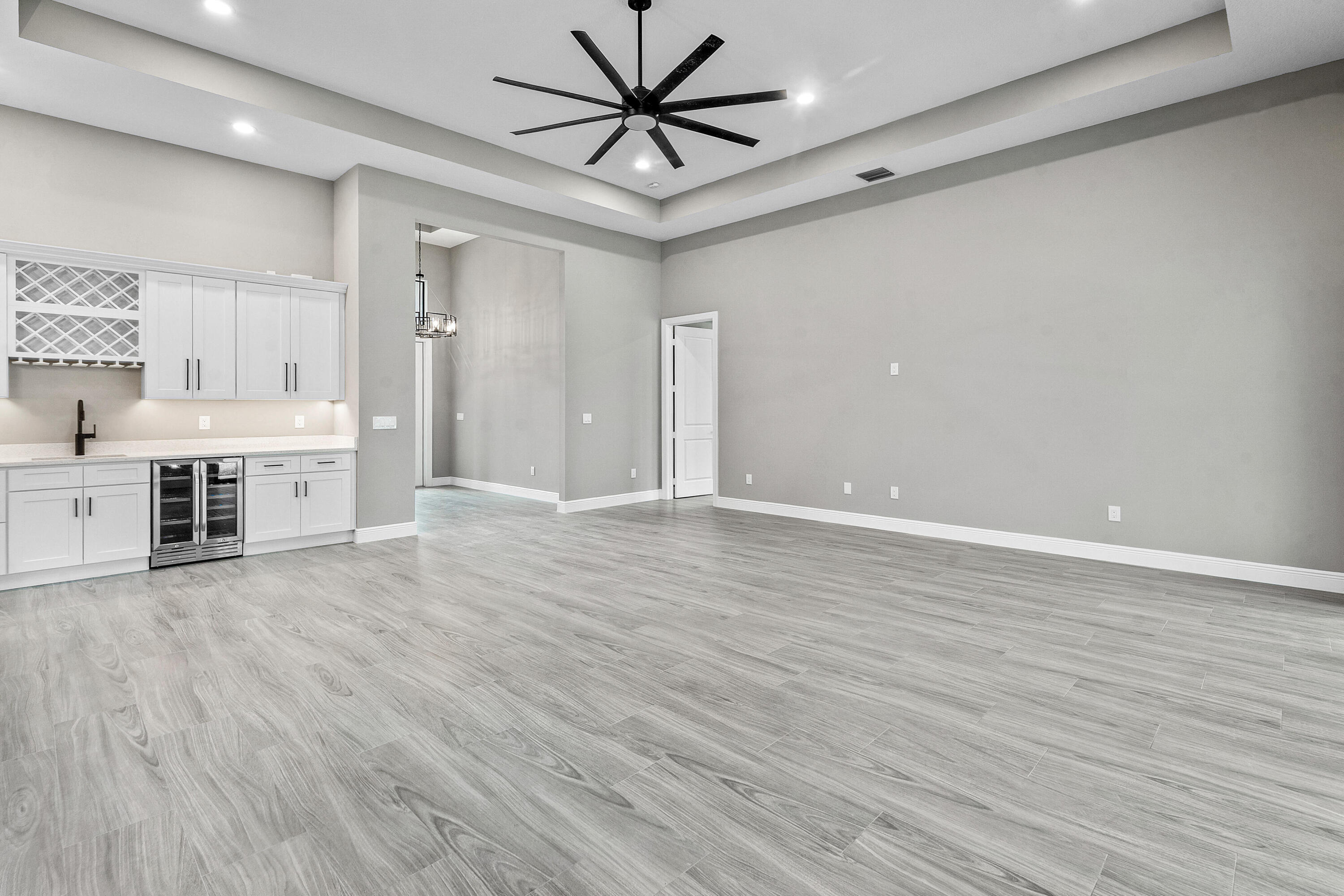 PALM BEACH COUNTRY ESTATES SEC - Residential