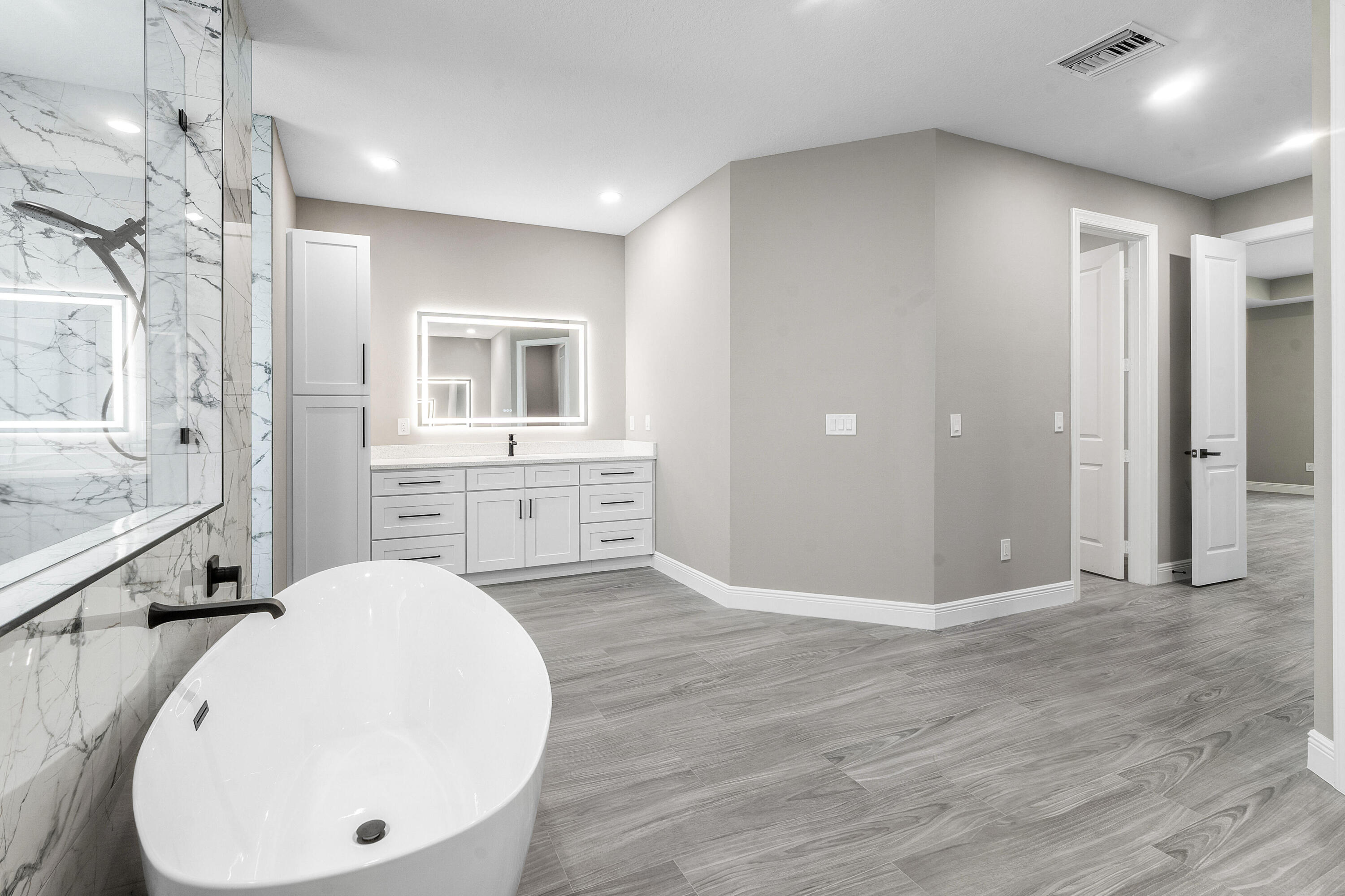 PALM BEACH COUNTRY ESTATES SEC - Residential