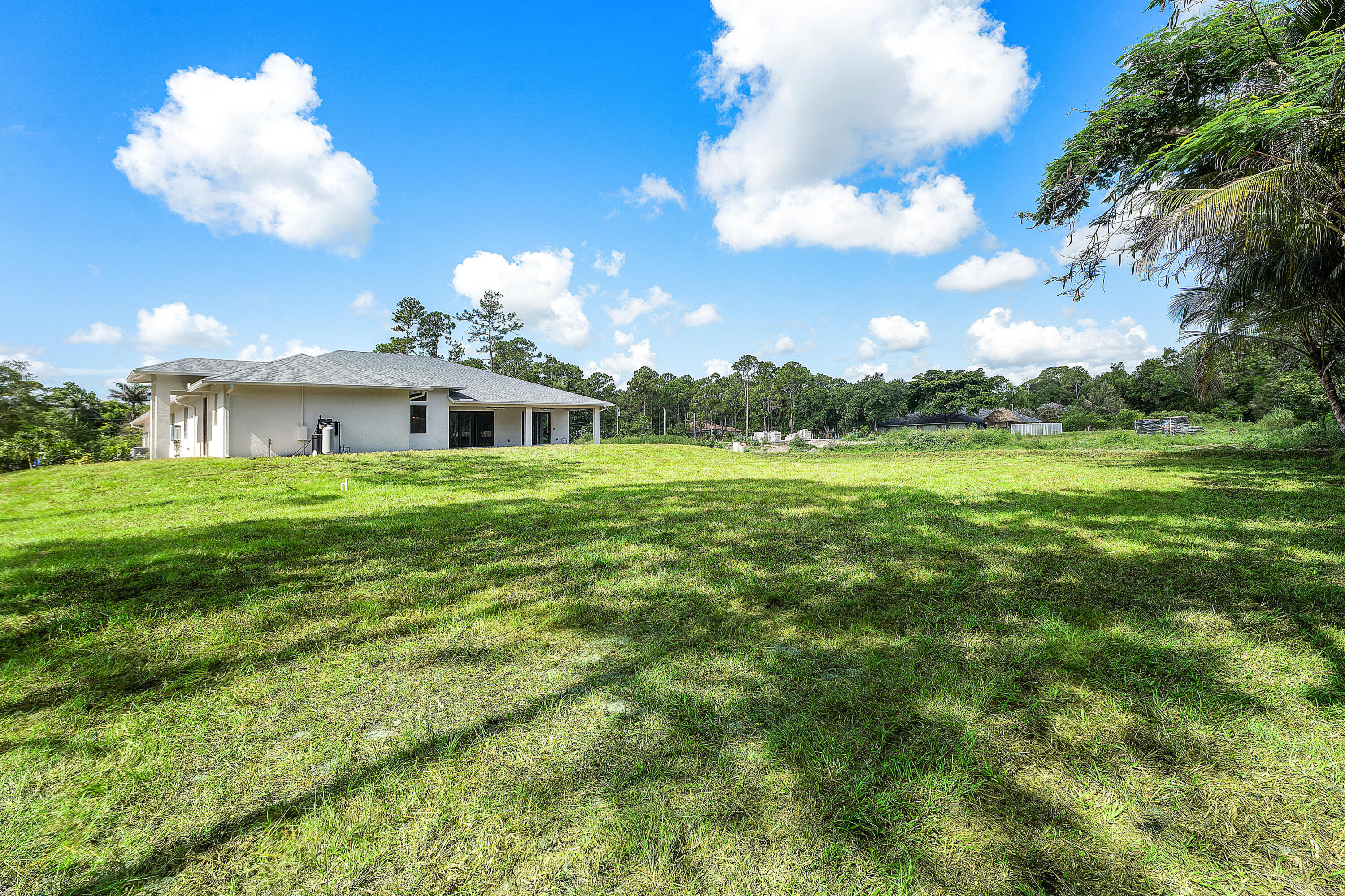 PALM BEACH COUNTRY ESTATES SEC - Residential