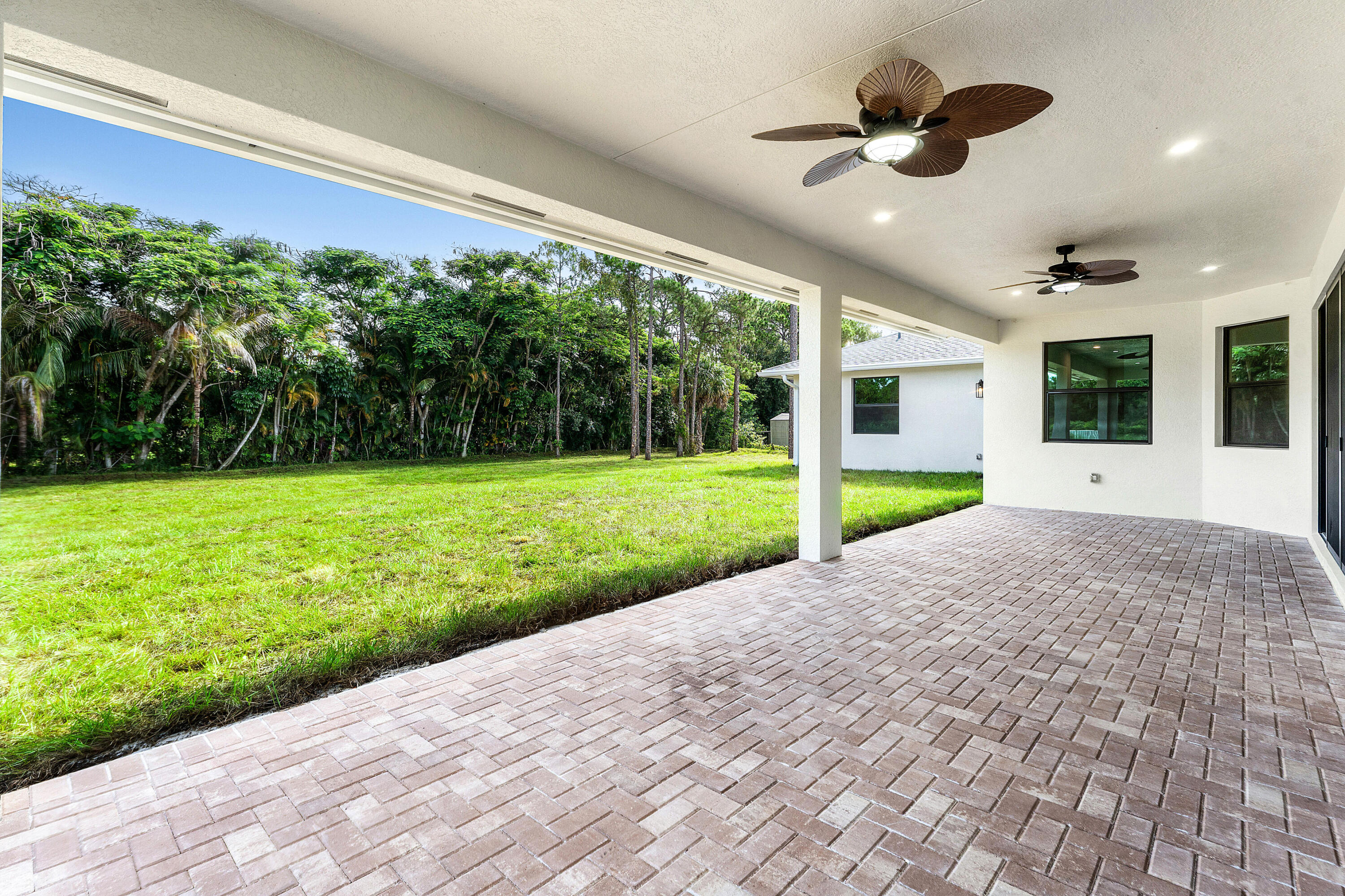 PALM BEACH COUNTRY ESTATES SEC - Residential