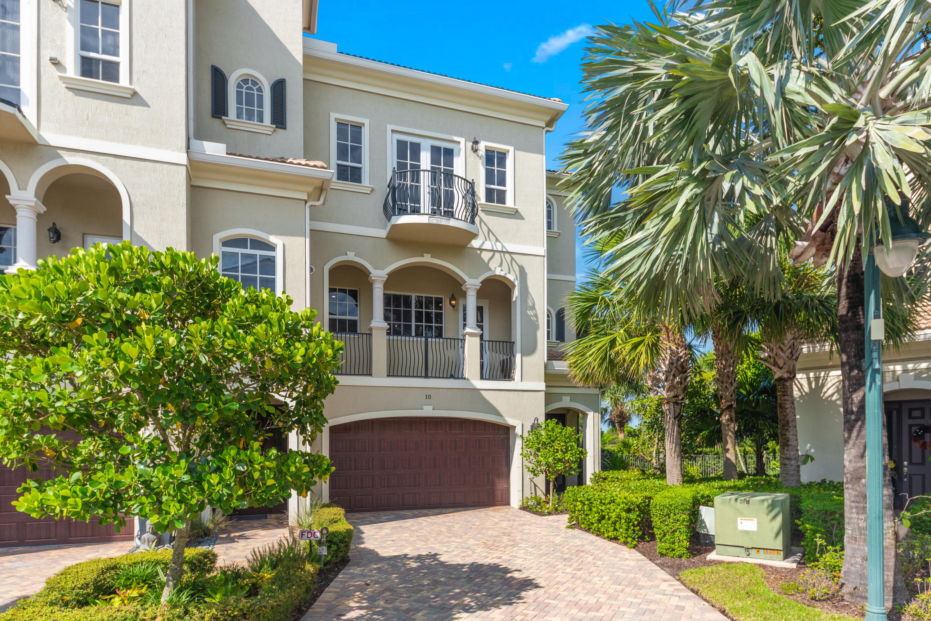 TIERRA DEL SOL AT JUPITER CONDO - Residential