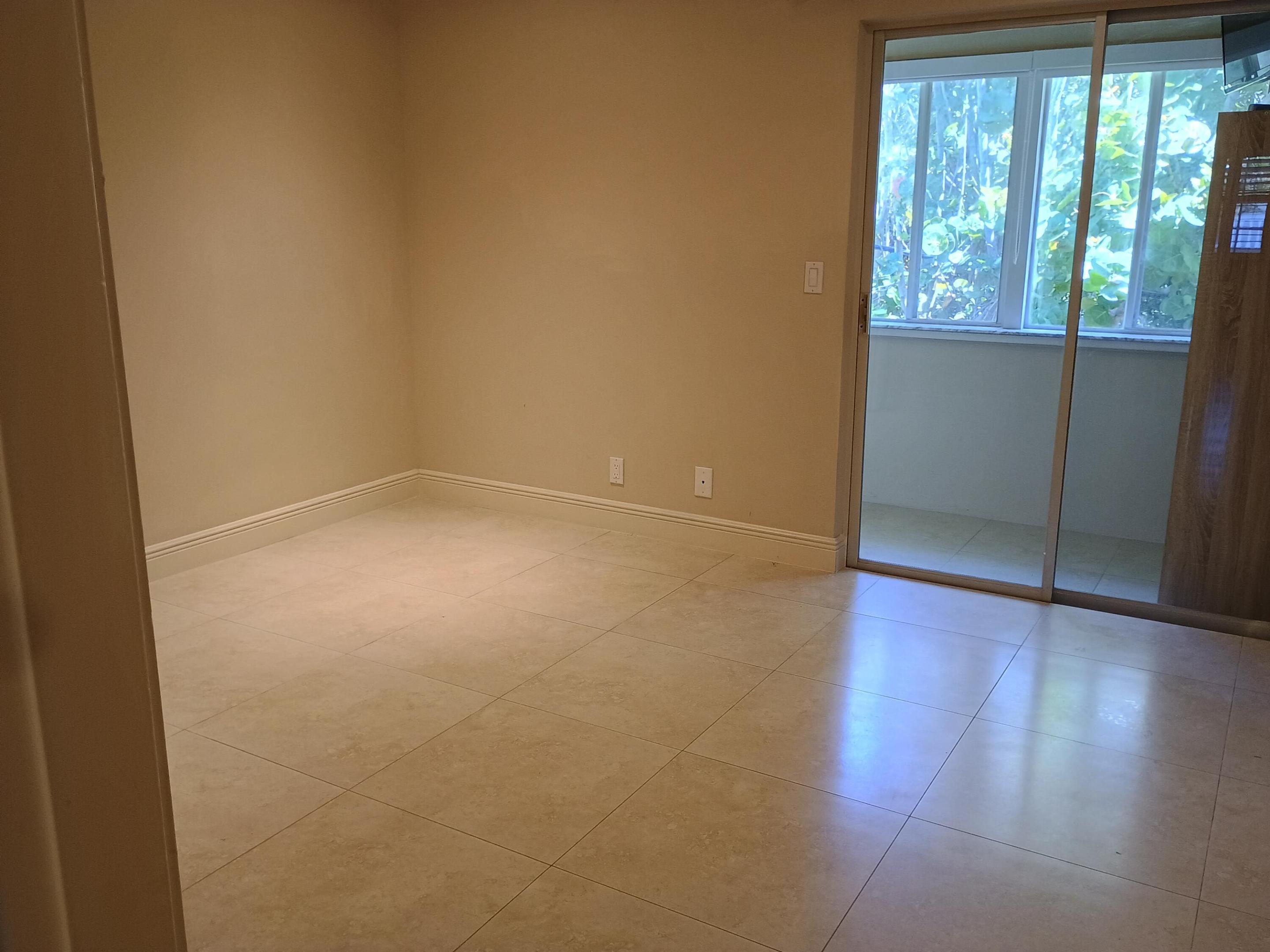 COLONIAL RIDGE CORP - Residential