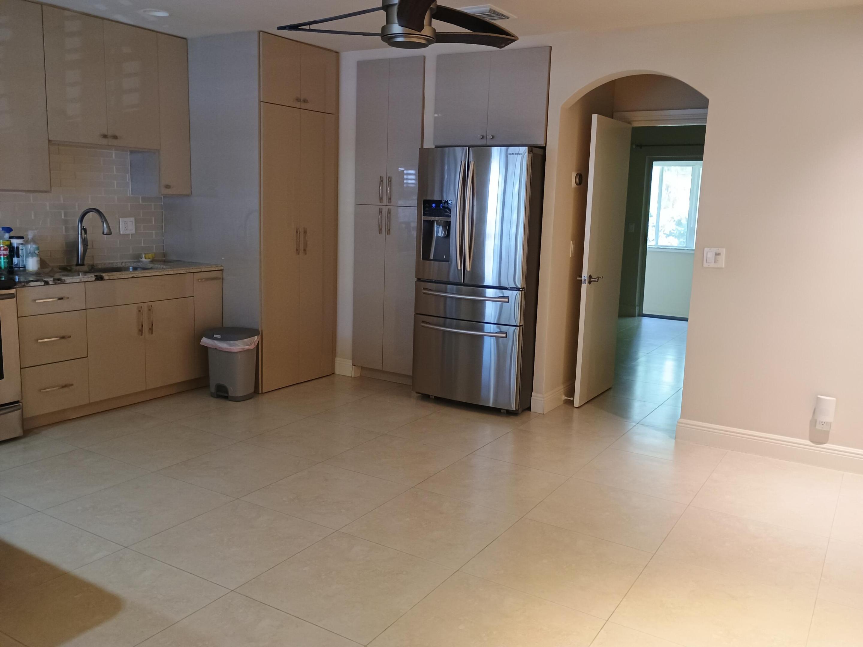 COLONIAL RIDGE CORP - Residential