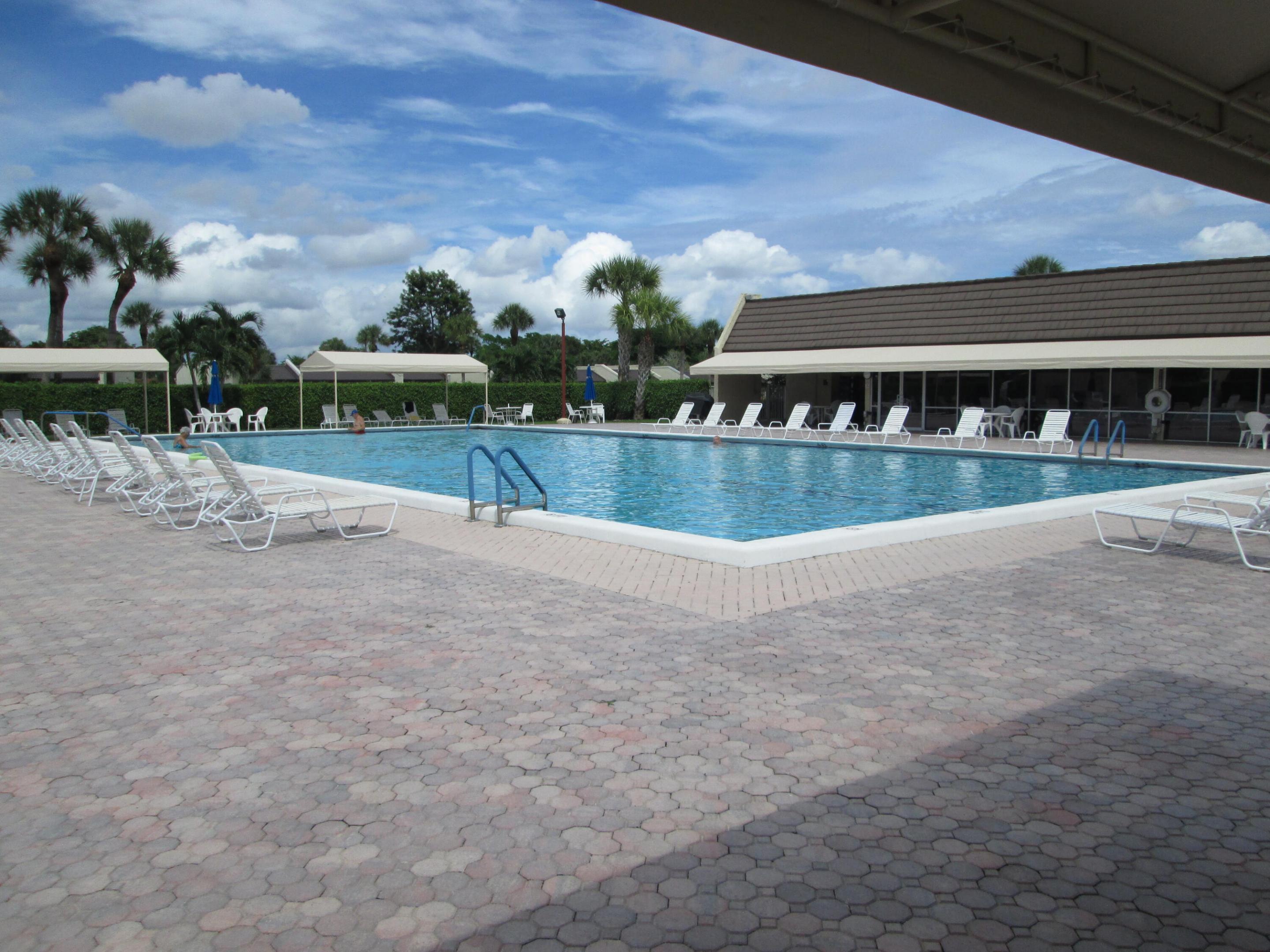 GOLDEN LAKES VILLAGE - Residential