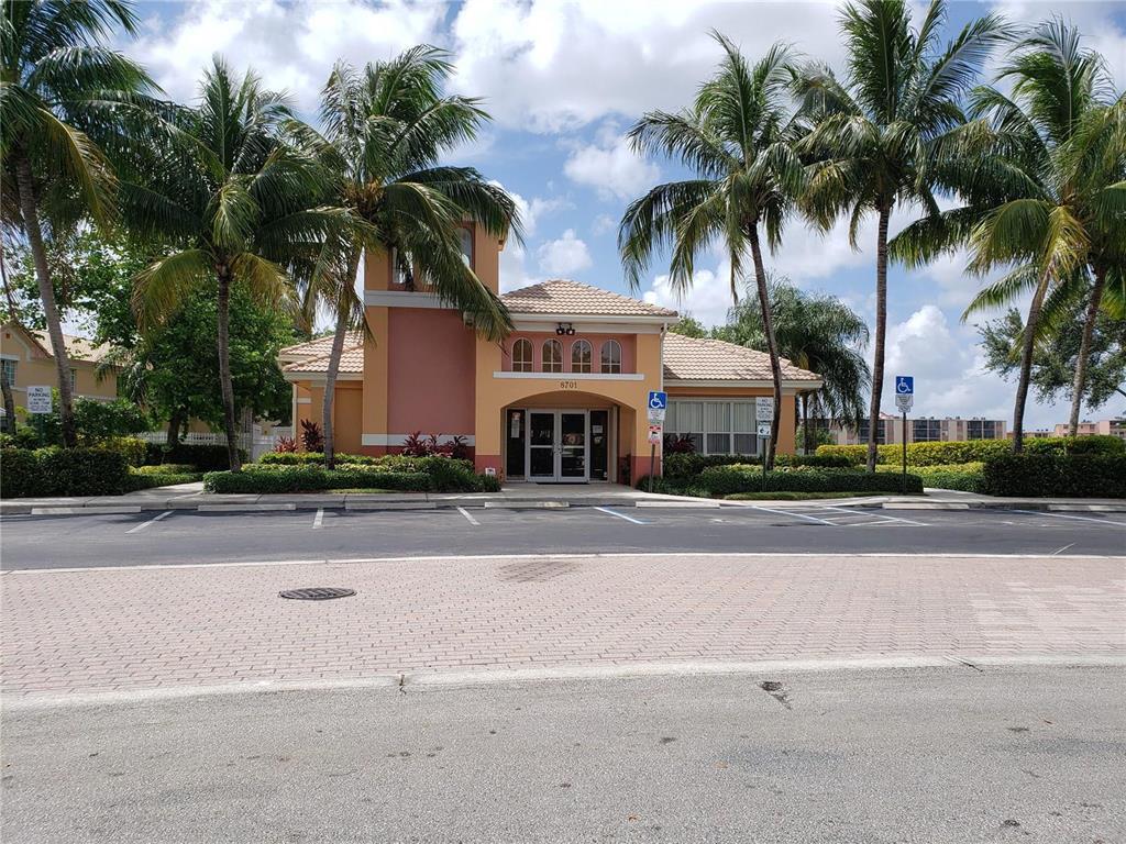 UNIVERSITY PARK - Residential Lease