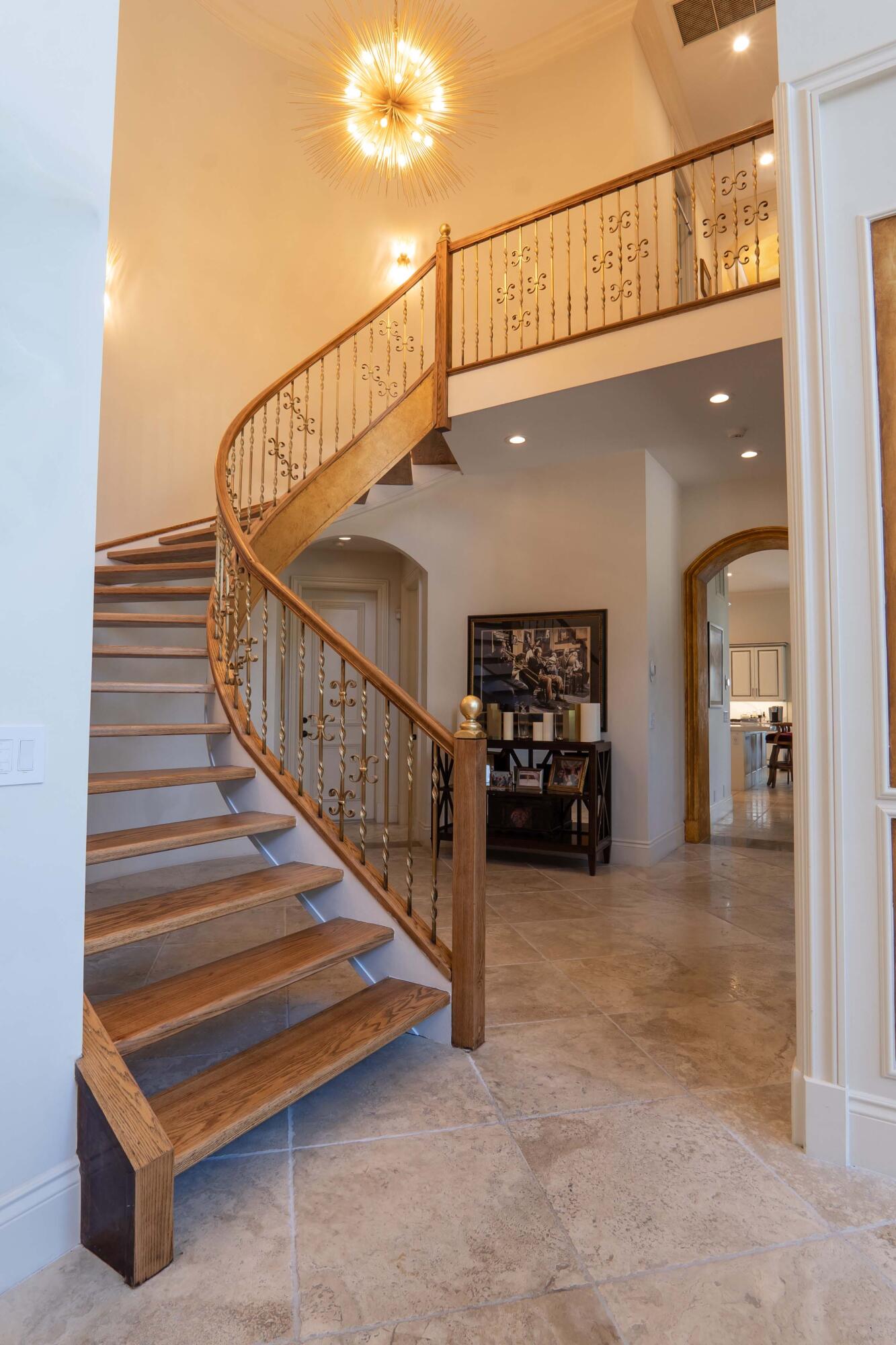 FOXE CHASE - Residential