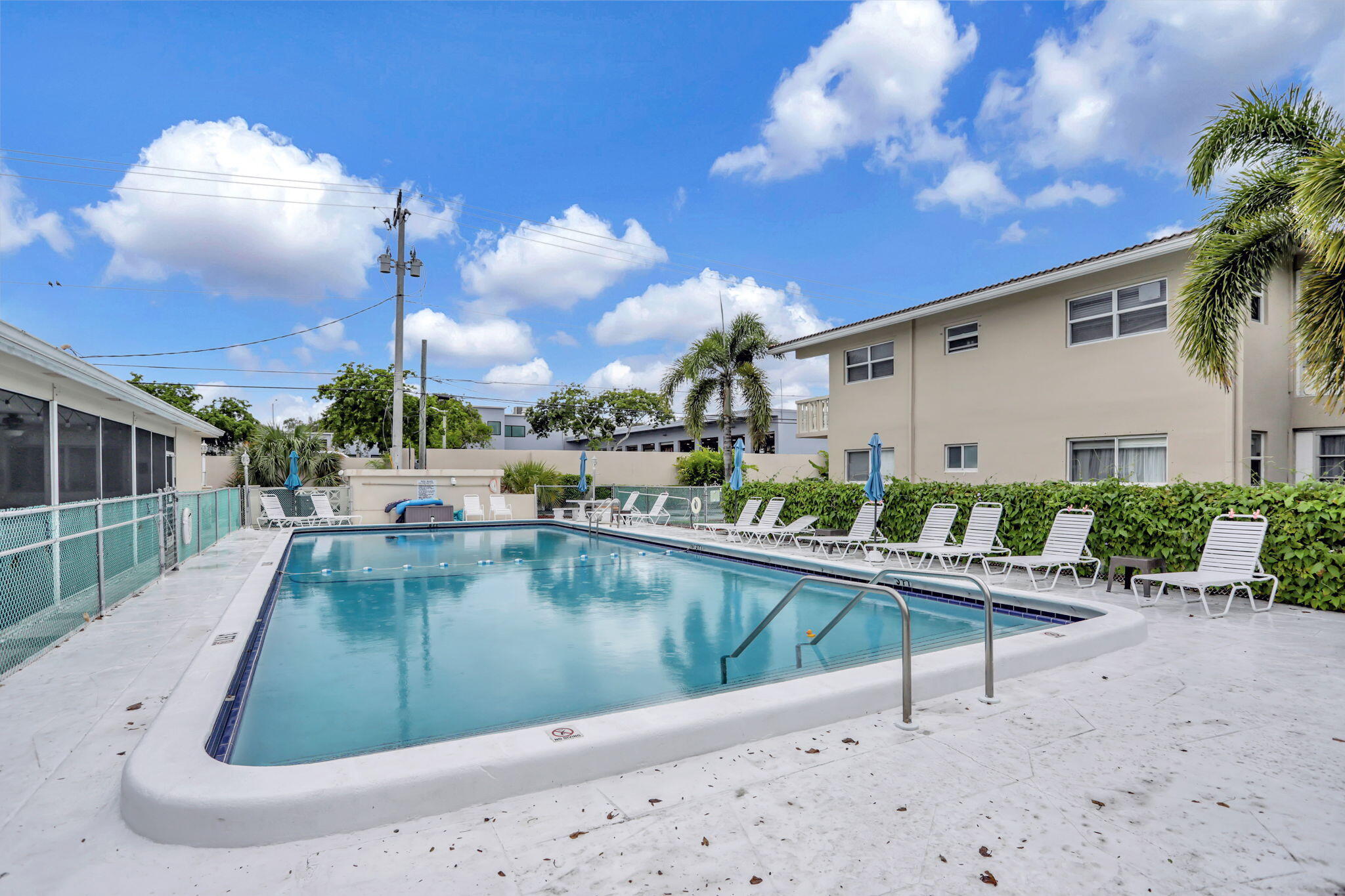 VENETIAN PARK GARDENS CONDO - Residential