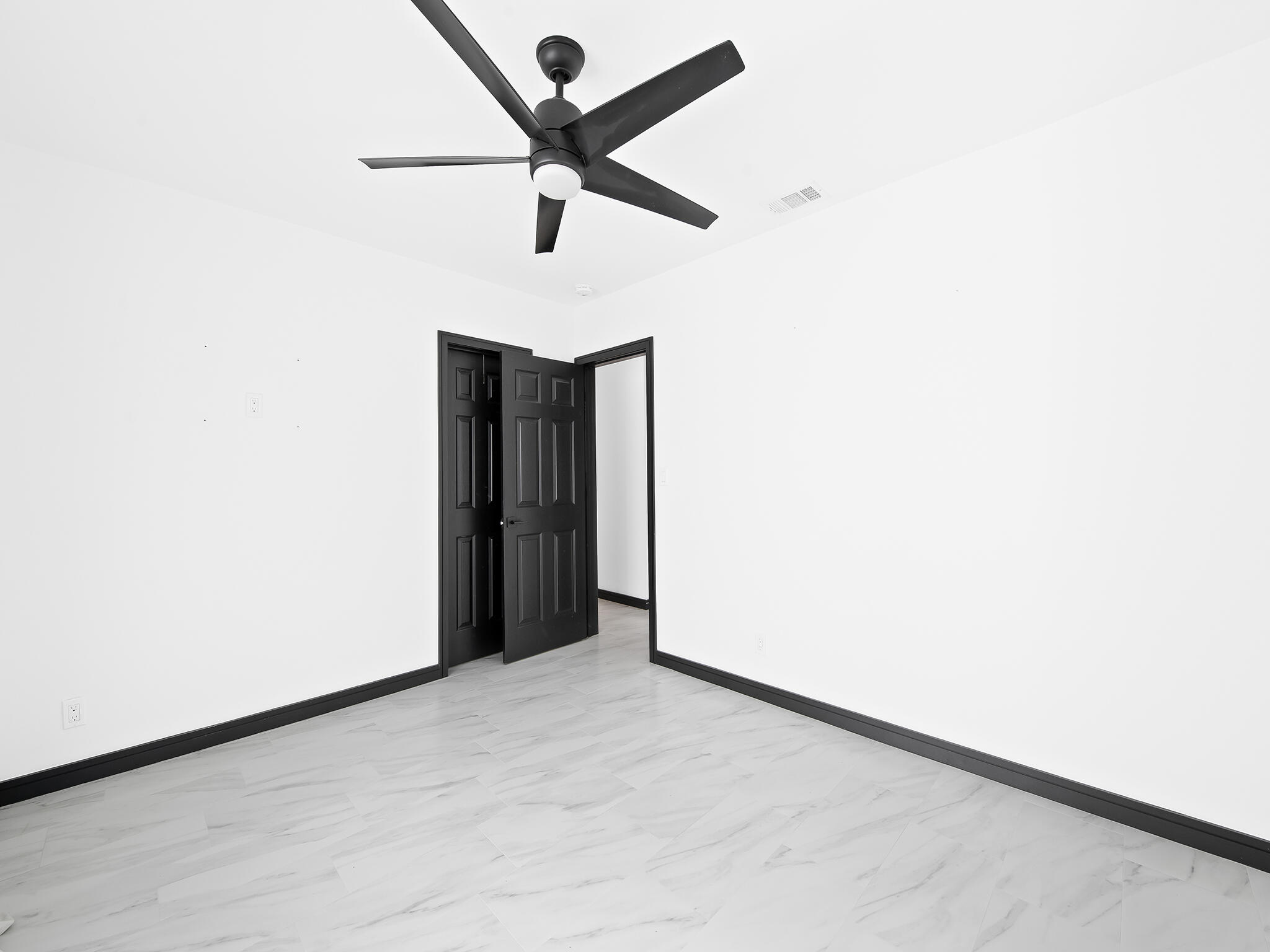 LAS OLAS PARK CORR PLAT - Residential