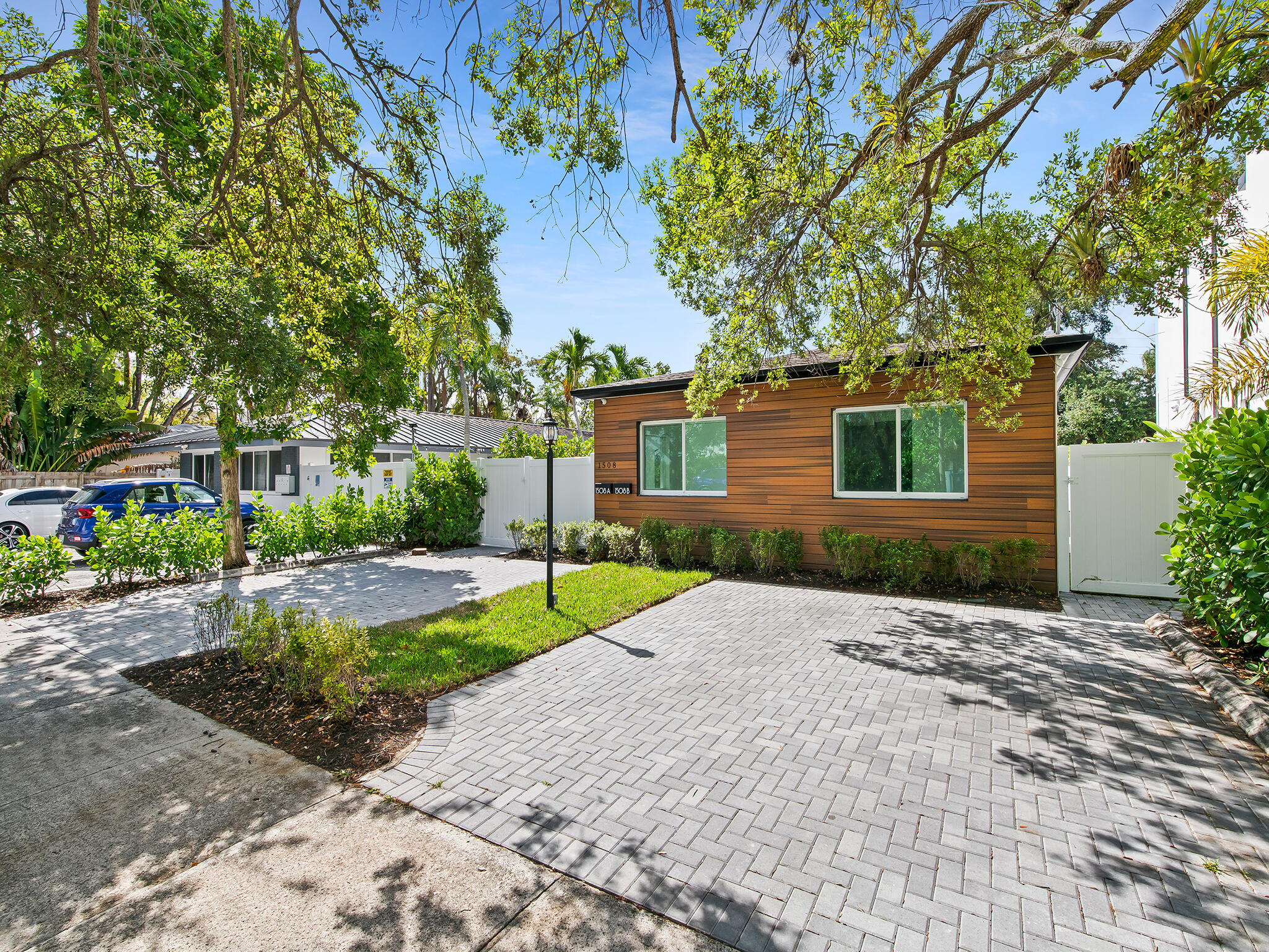 LAS OLAS PARK CORR PLAT - Residential