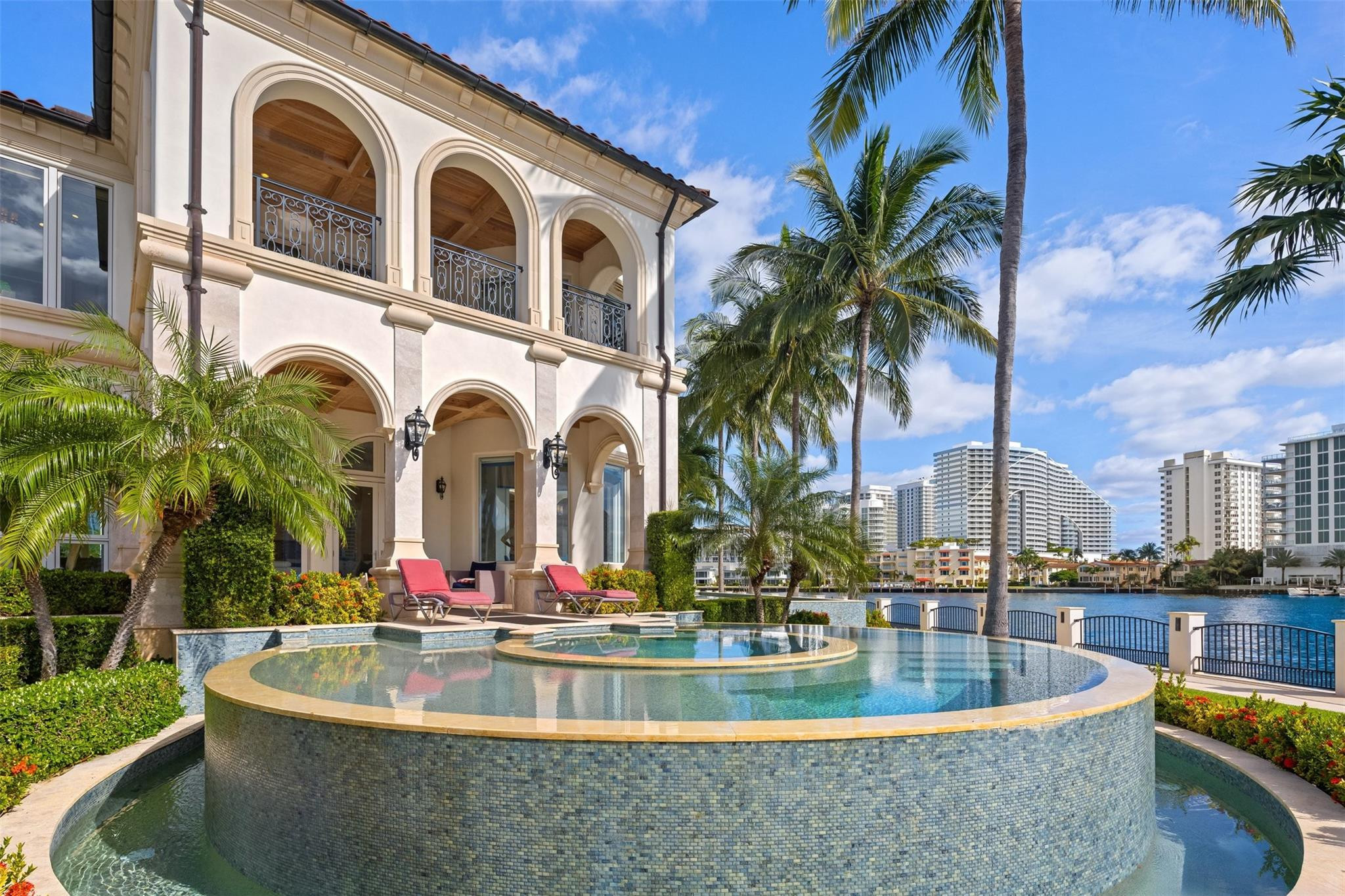 SEA ISLAND - Residential