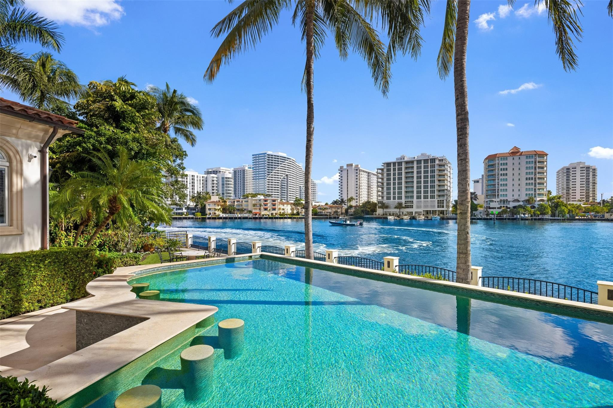 SEA ISLAND - Residential