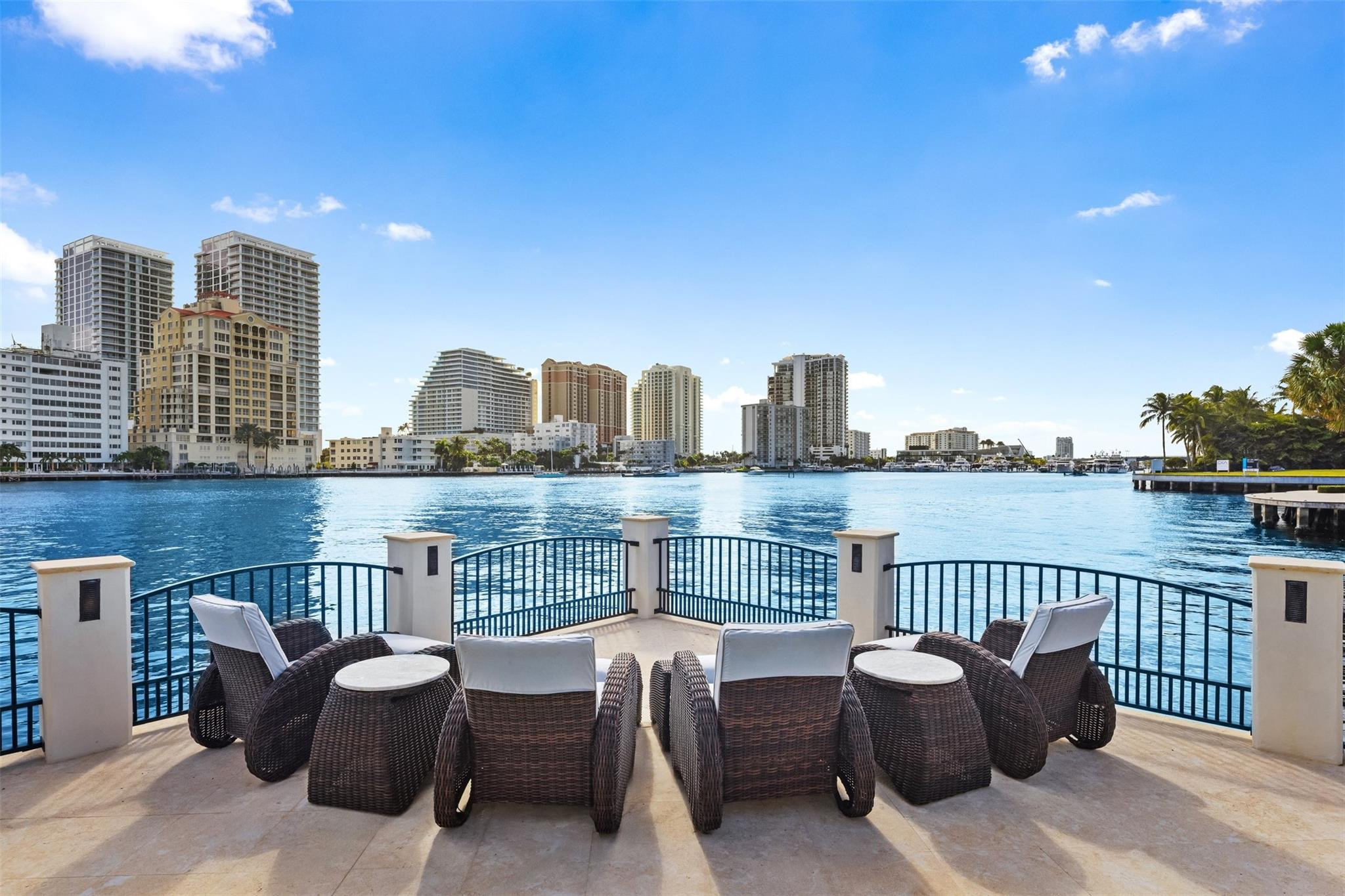 SEA ISLAND - Residential