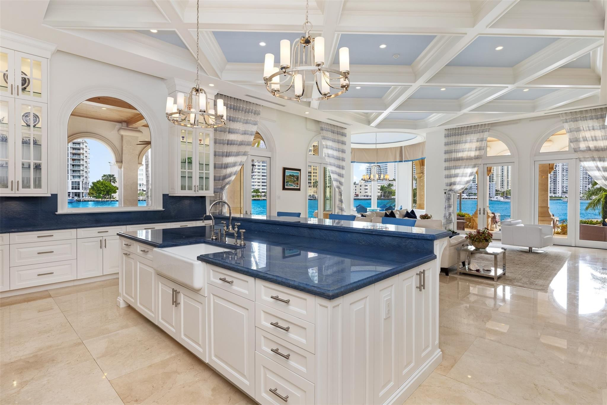 SEA ISLAND - Residential