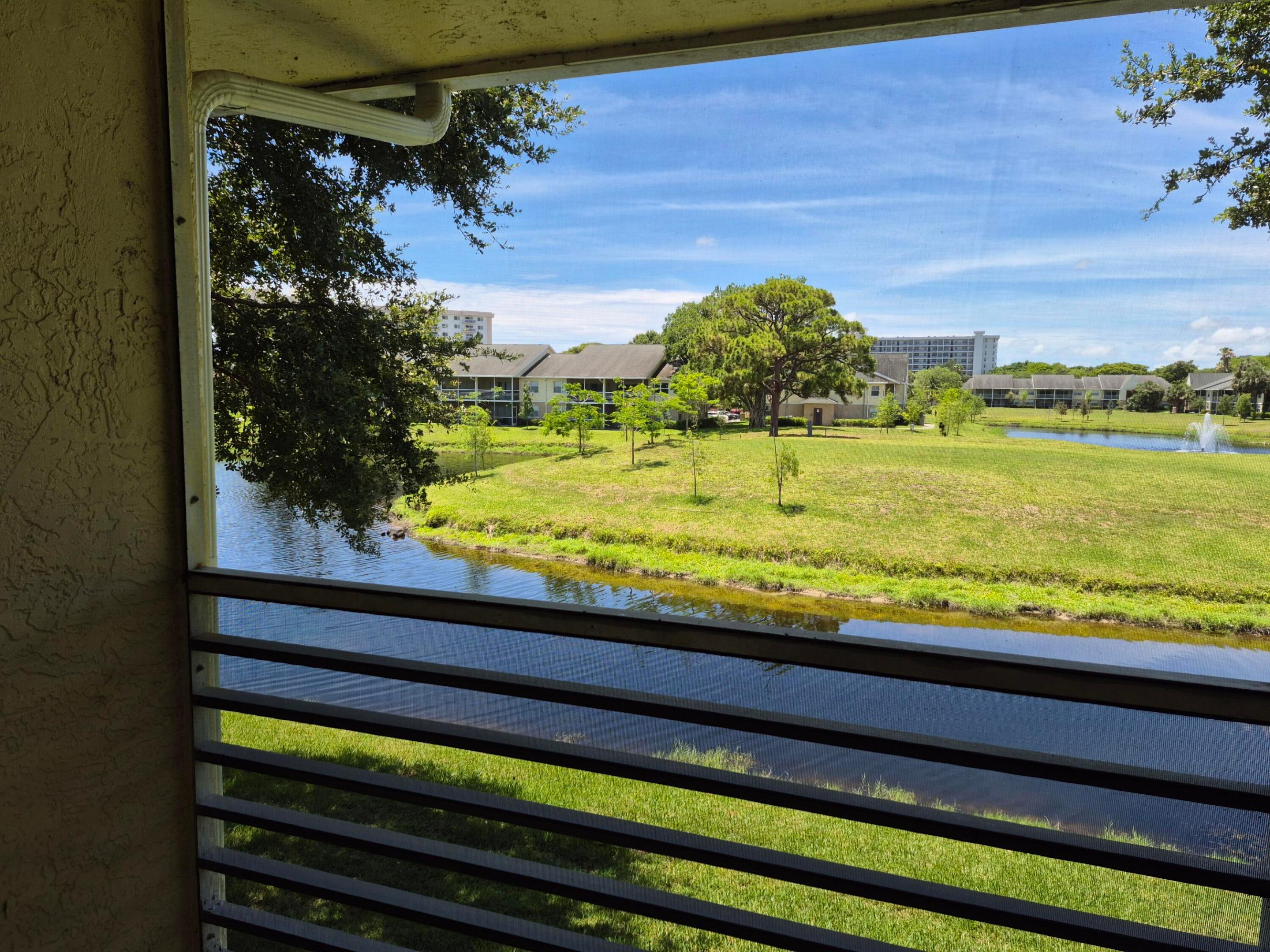 BREEZES AT PALM AIRE CONDO - Residential Lease