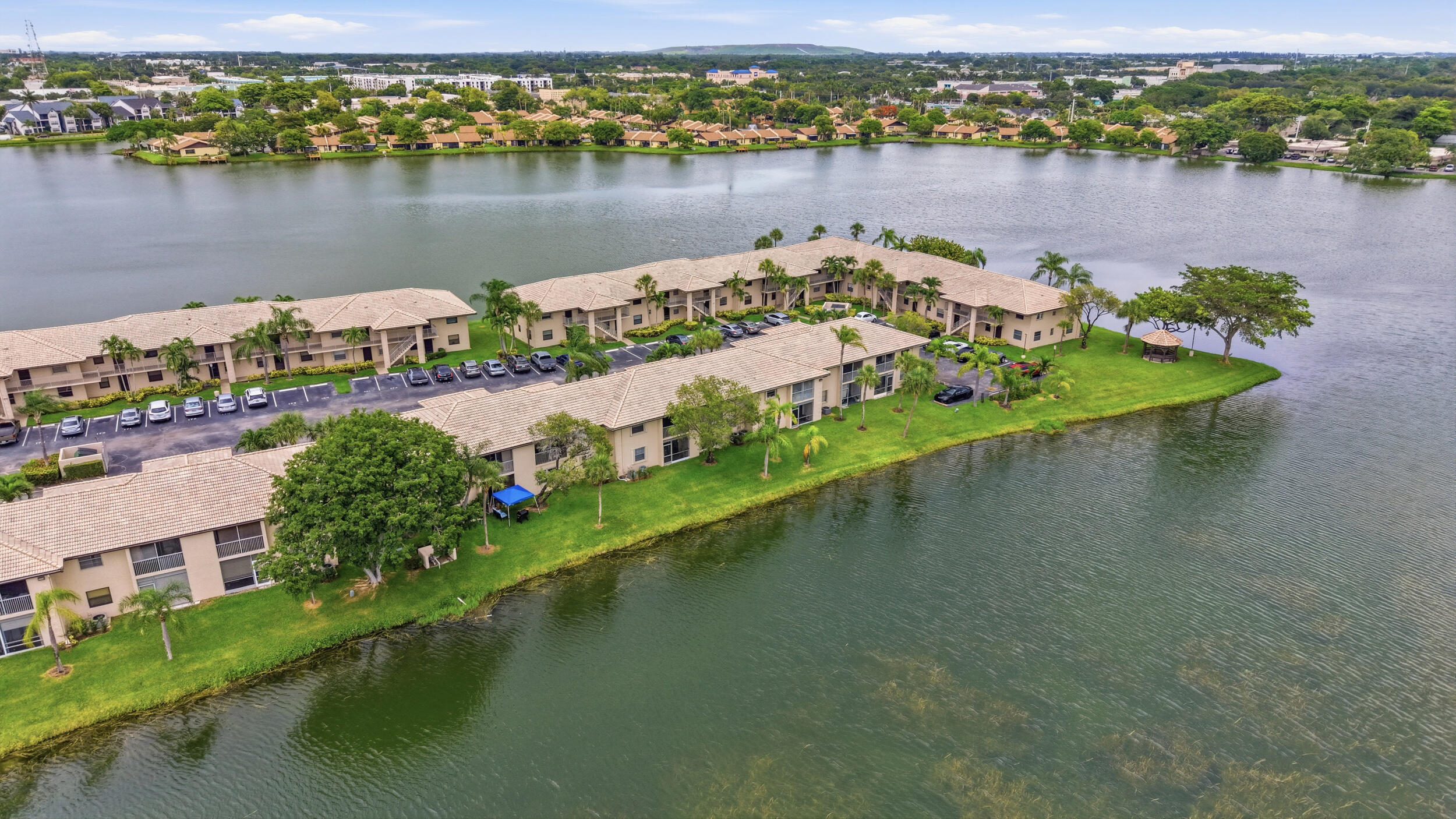 VIEWPOINTE CONDO - Residential