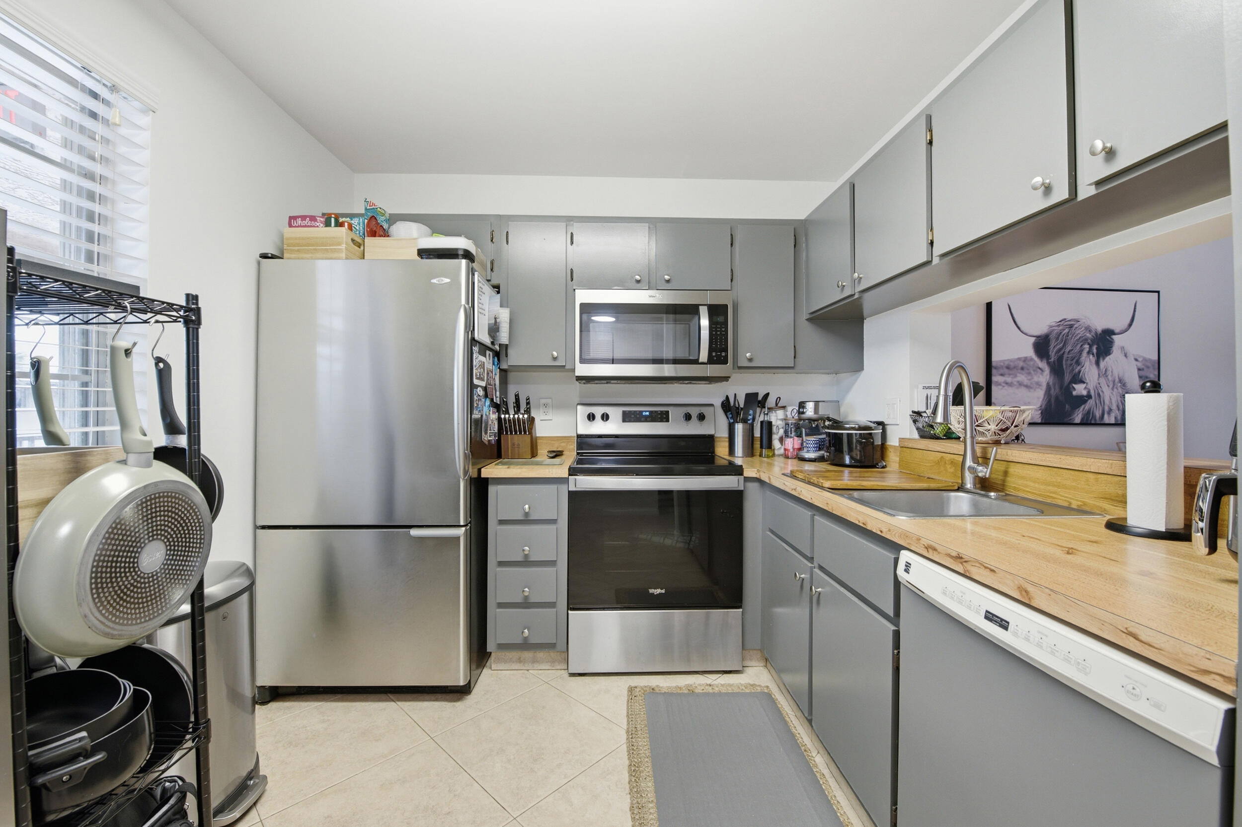 VIEWPOINTE CONDO - Residential