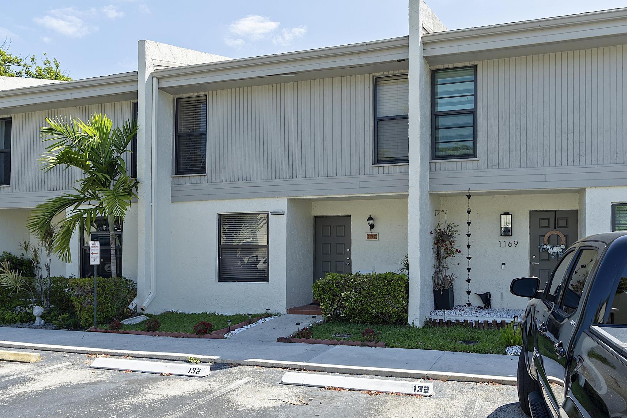 WESTVIEW CONDOMINIUM NO EIGHT - Residential