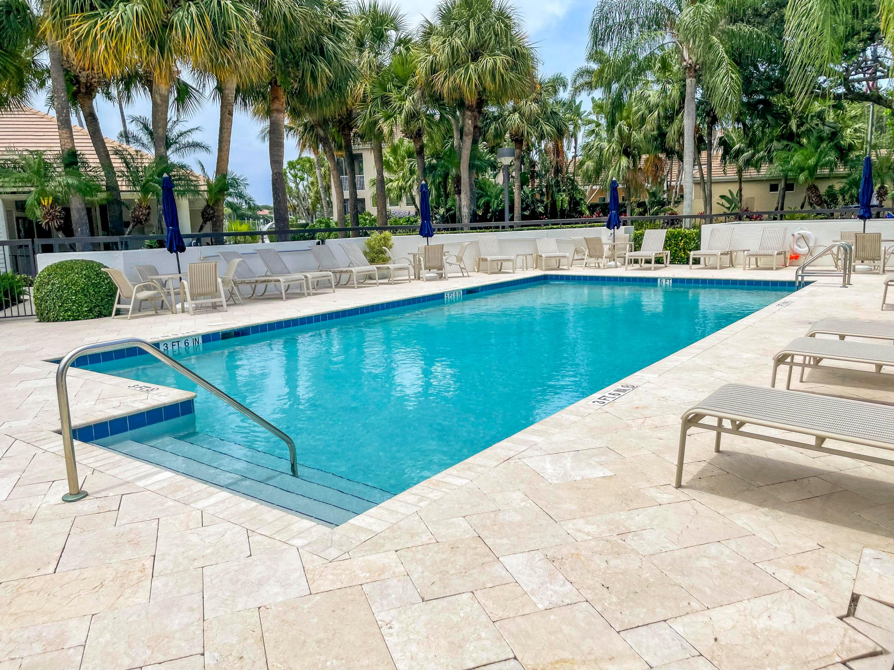 Oak Harbour Condo - Residential