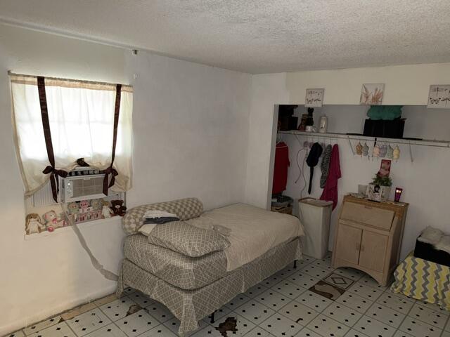 LAKE WORTH TOWN OF - Residential Income