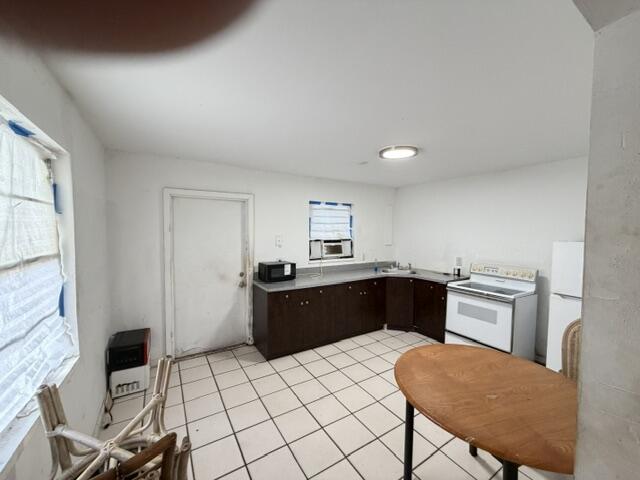 LAKE WORTH TOWN OF - Residential Income
