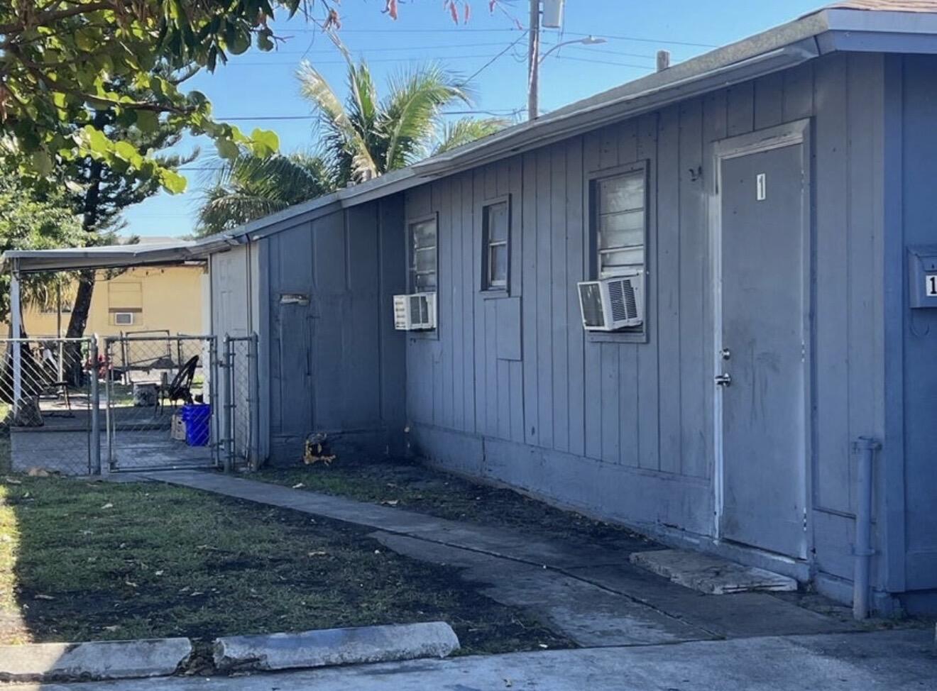 LAKE WORTH TOWN OF - Residential Income