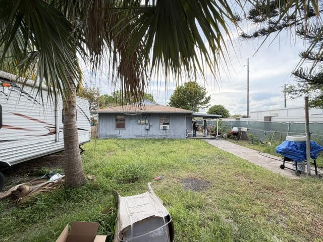 LAKE WORTH TOWN OF - Residential Income