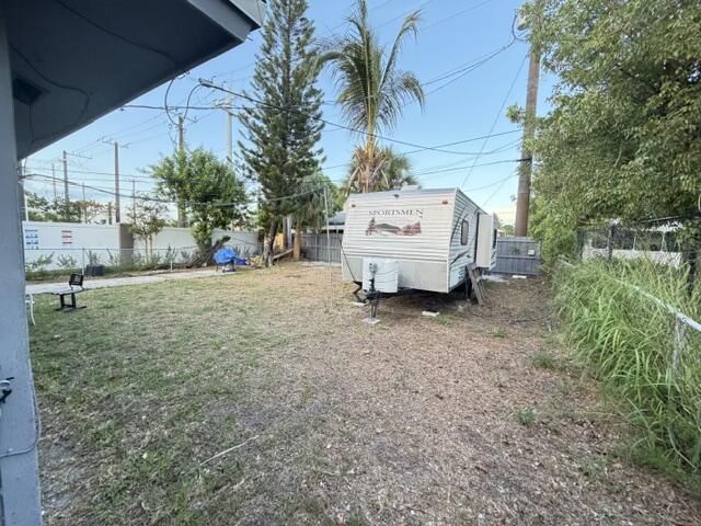 LAKE WORTH TOWN OF - Residential Income