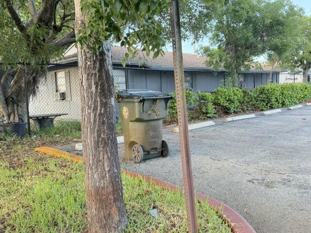 LAKE WORTH TOWN OF - Residential Income