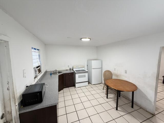 LAKE WORTH TOWN OF - Residential Income