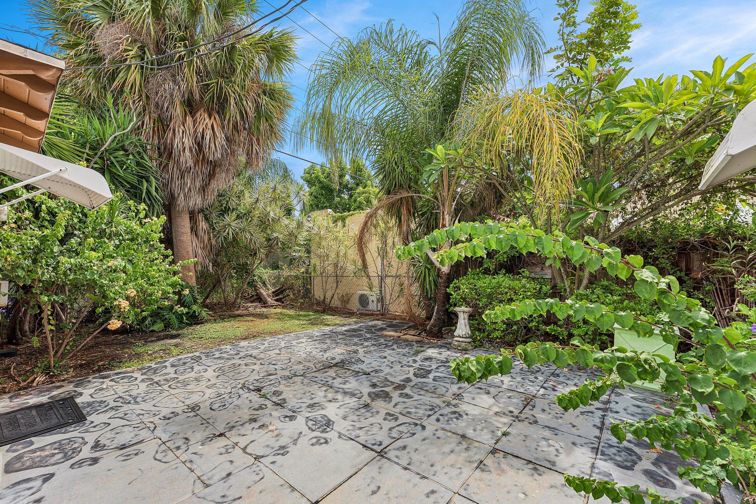 NORTH PALM BCH 3 - Residential