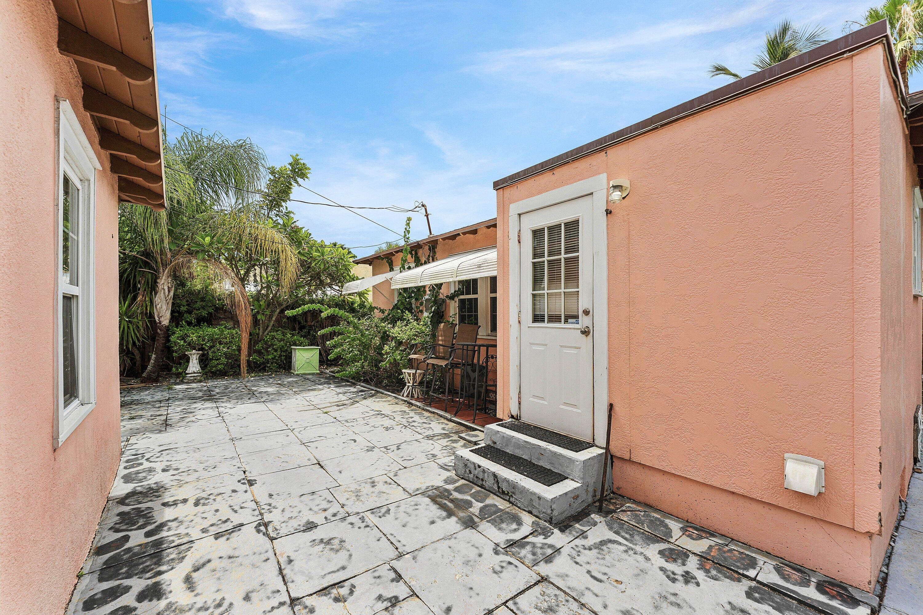 NORTH PALM BCH 3 - Residential