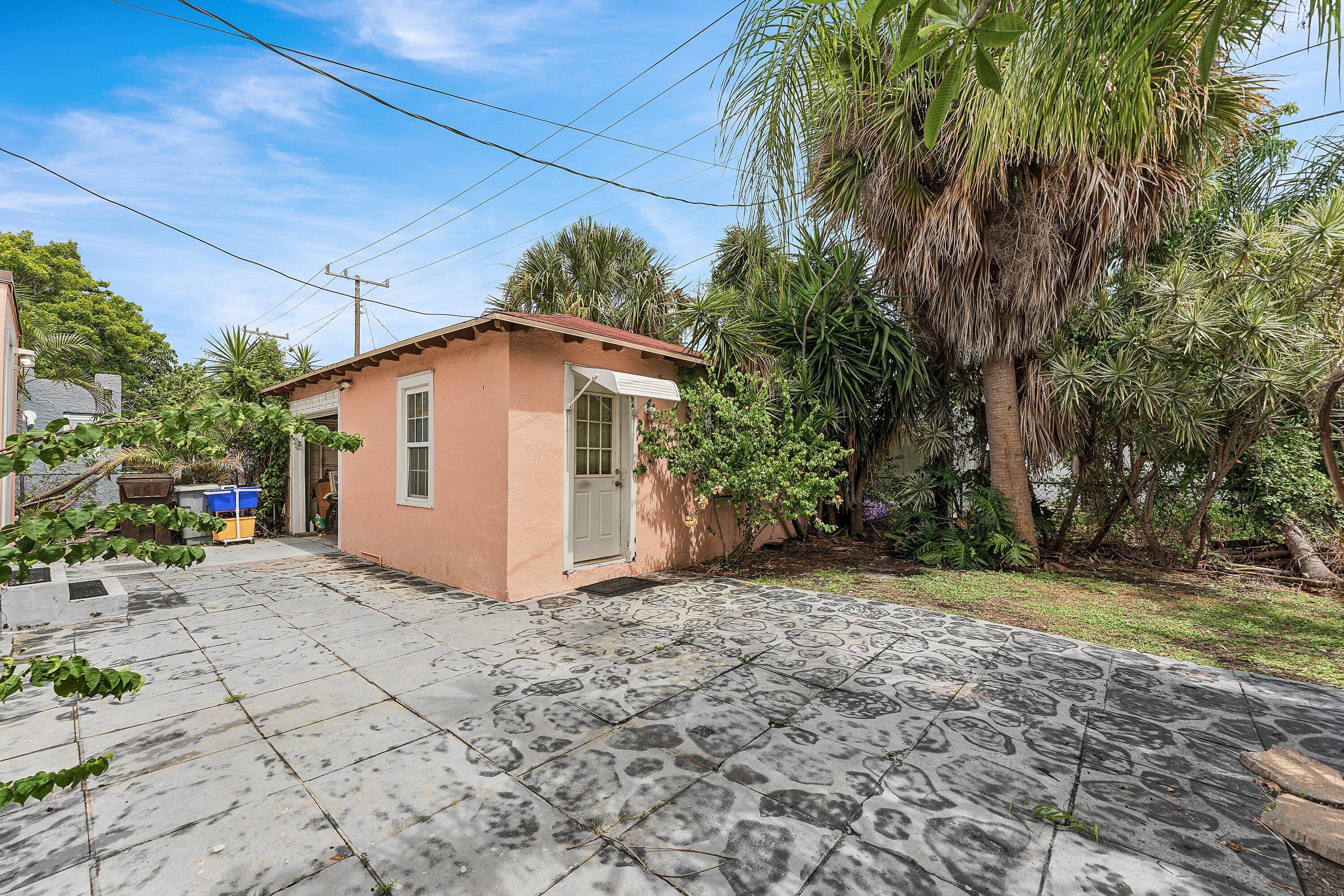 NORTH PALM BCH 3 - Residential