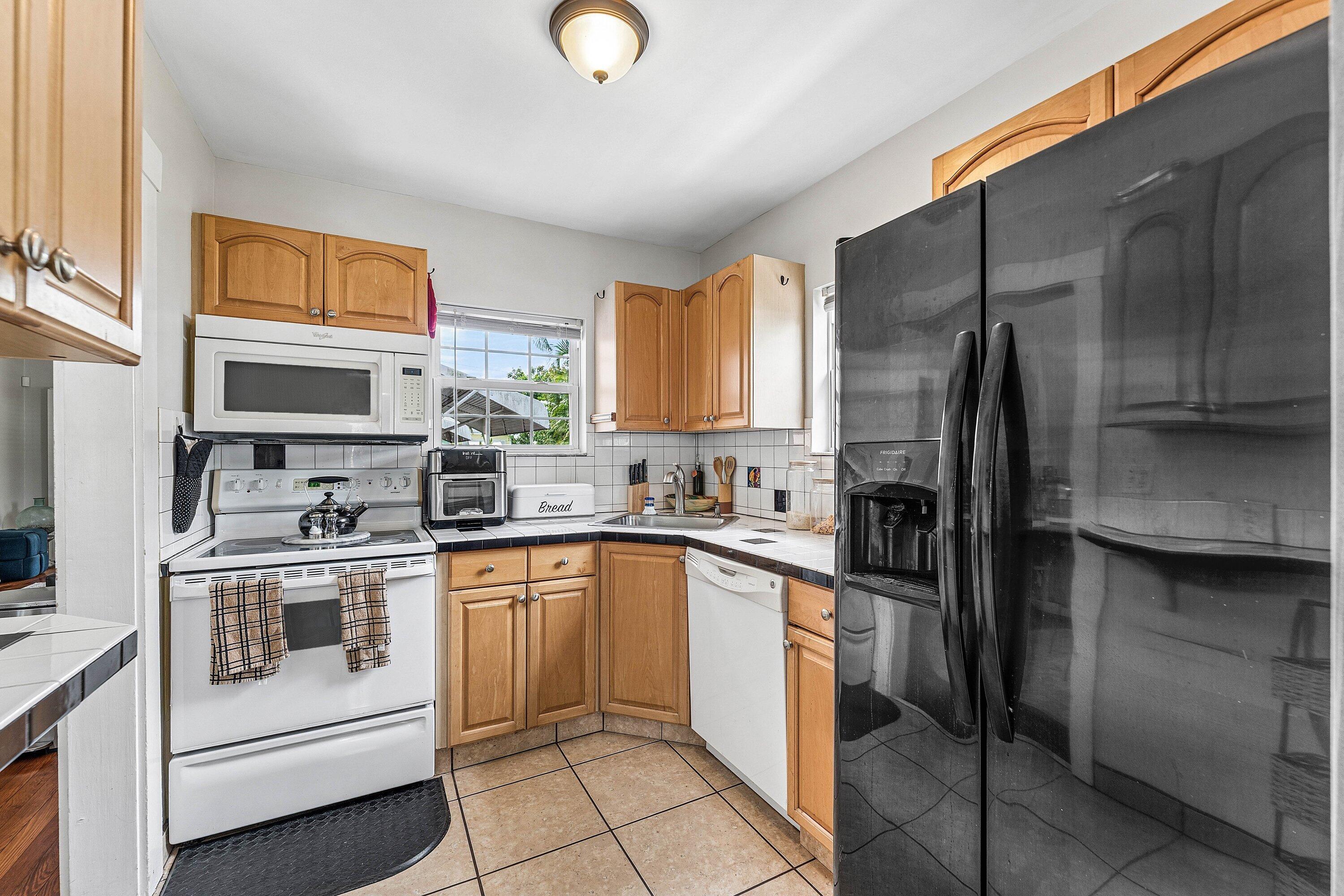 NORTH PALM BCH 3 - Residential