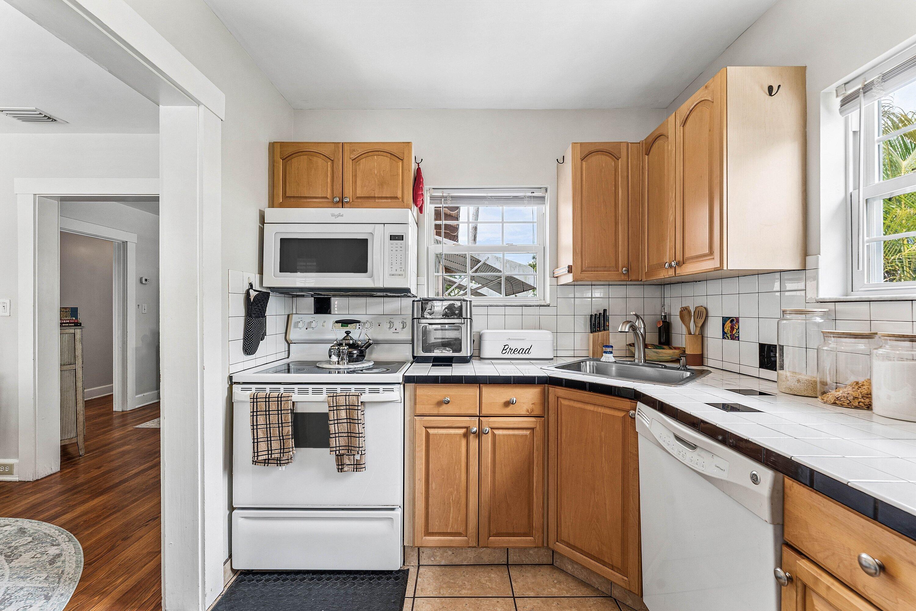 NORTH PALM BCH 3 - Residential