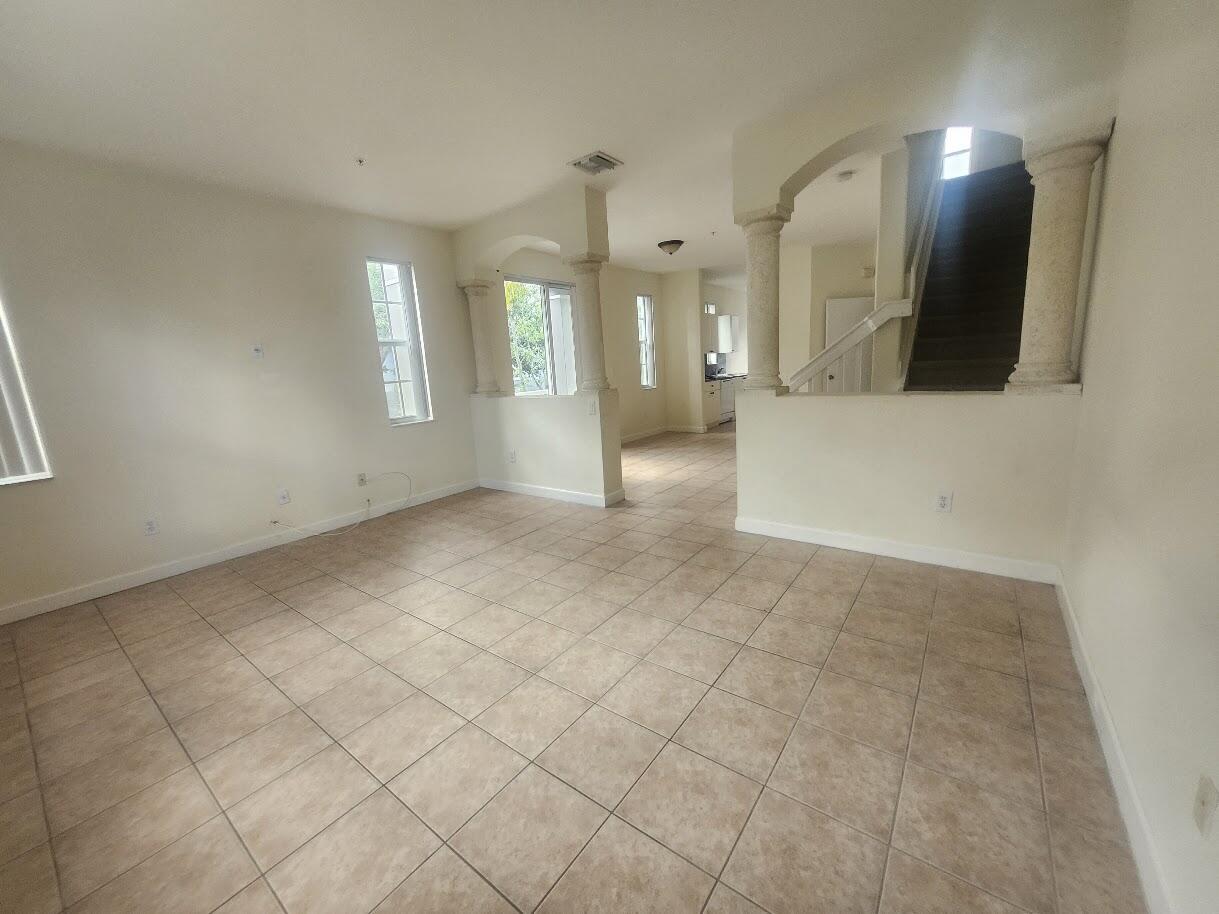 SHOMA TOWNHOMES AT ROYAL PALM BEACH CONDO - Residential