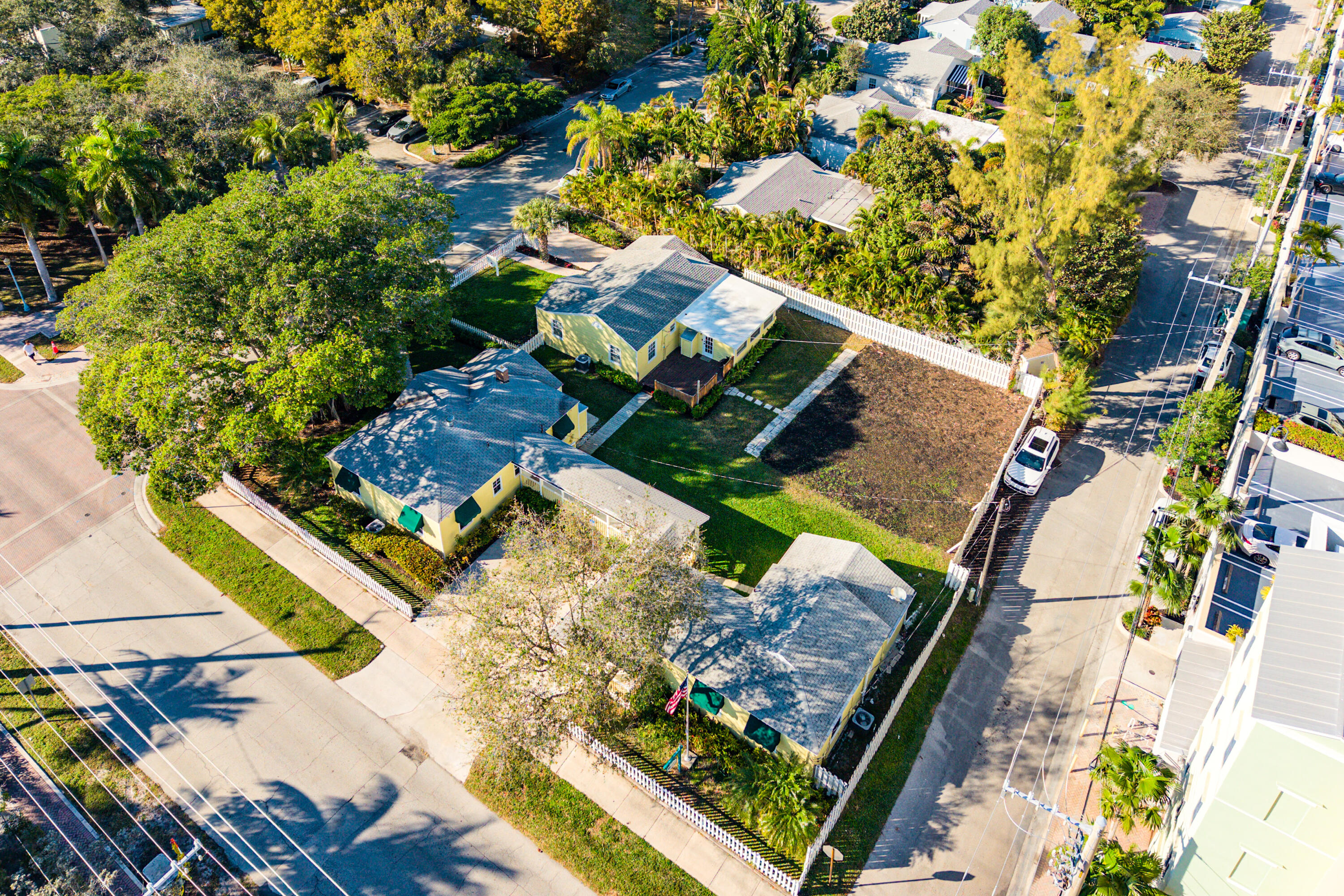 DELRAY TOWN OF - Land