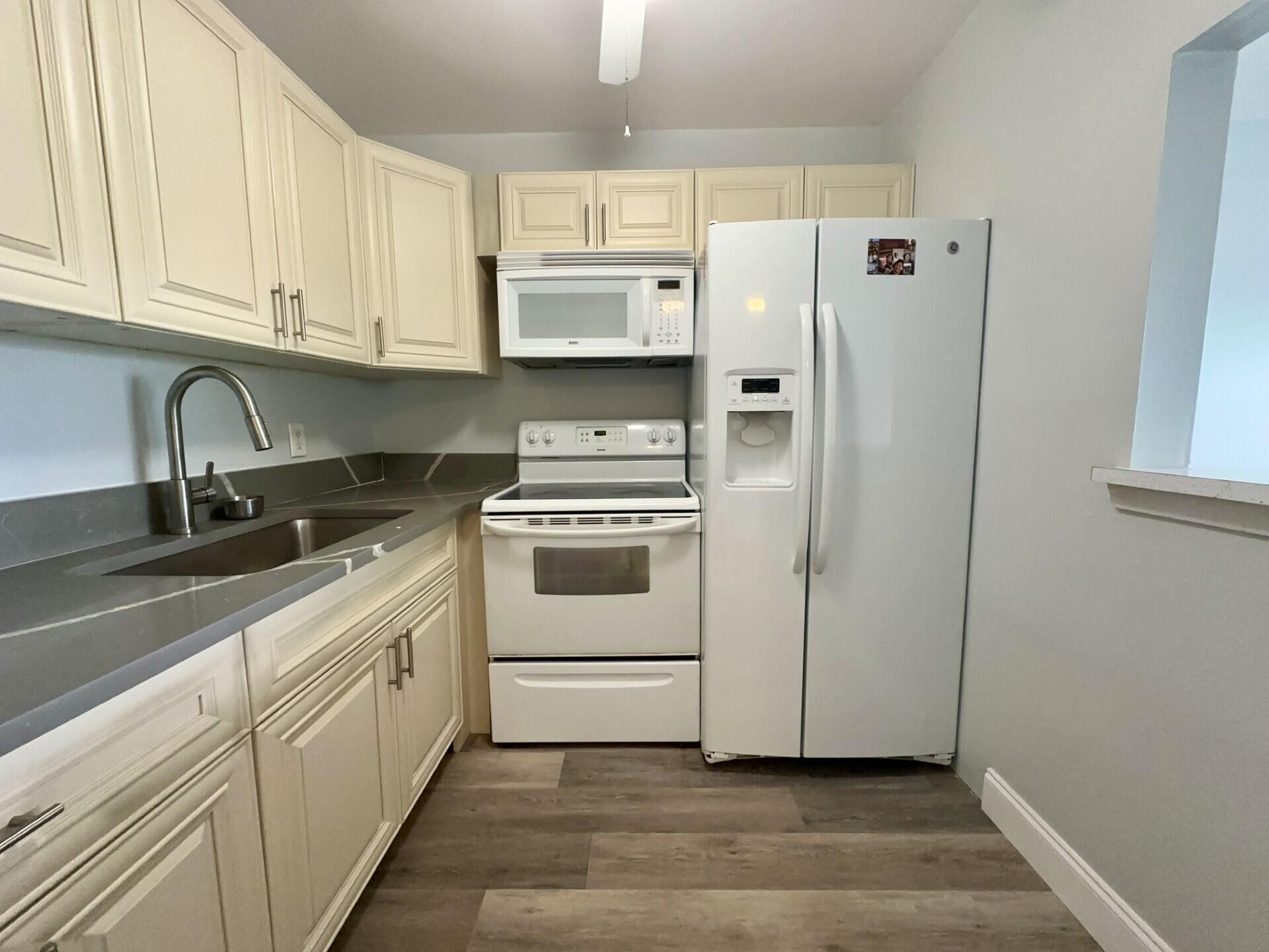 CAMDEN CONDOS - Residential Lease