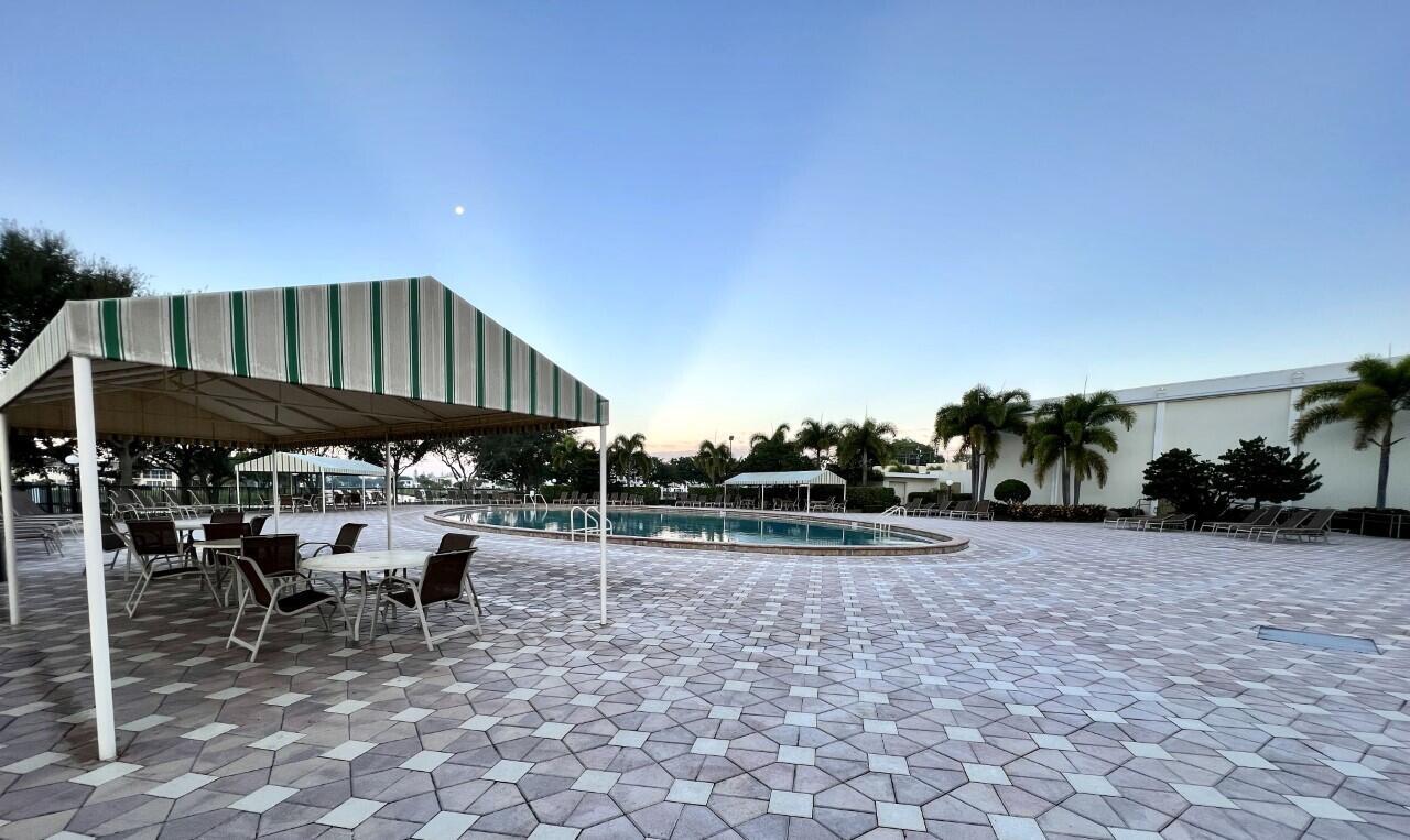 CAMDEN CONDOS - Residential Lease