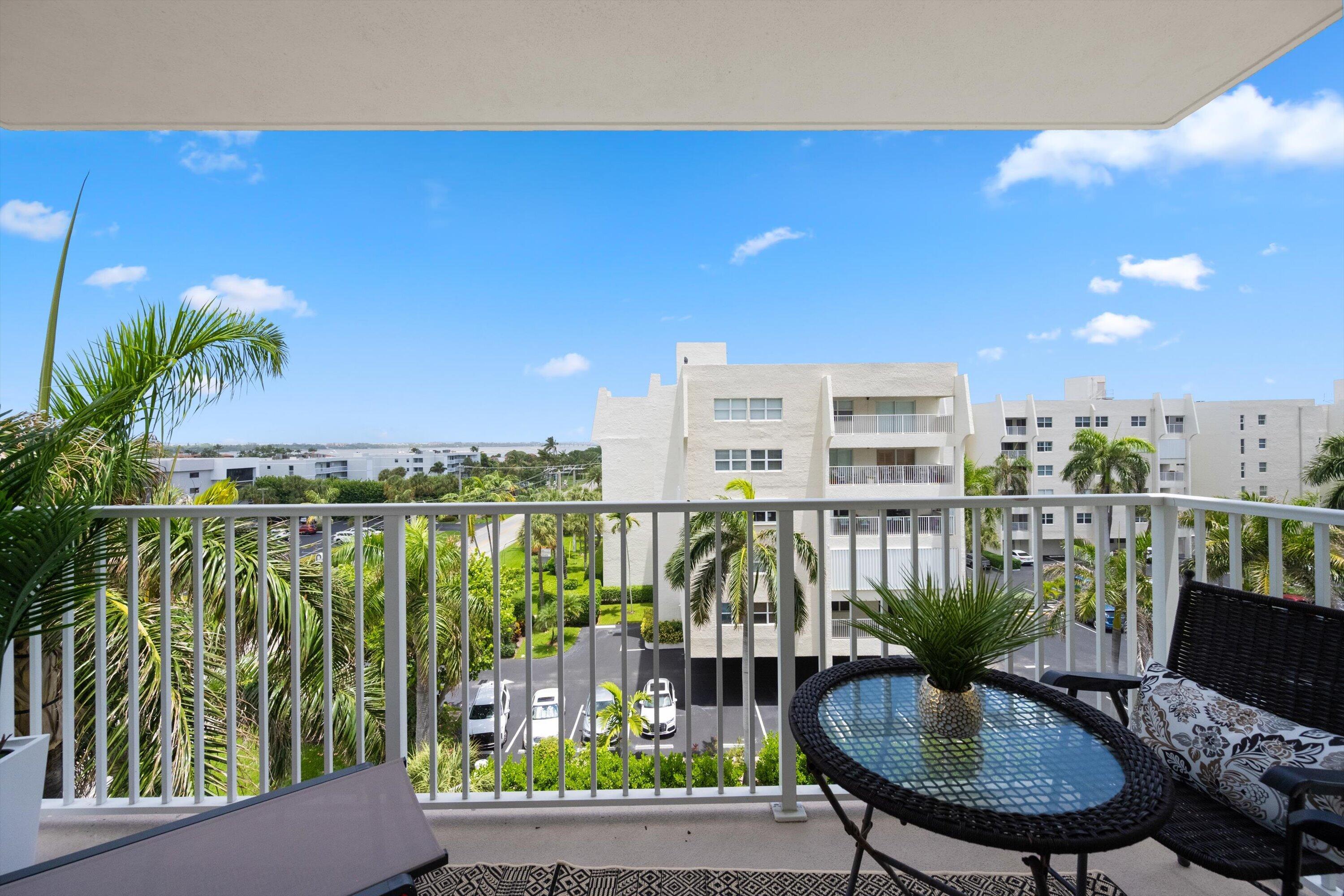 LE CHATEAU ROYAL CONDO - Residential Lease