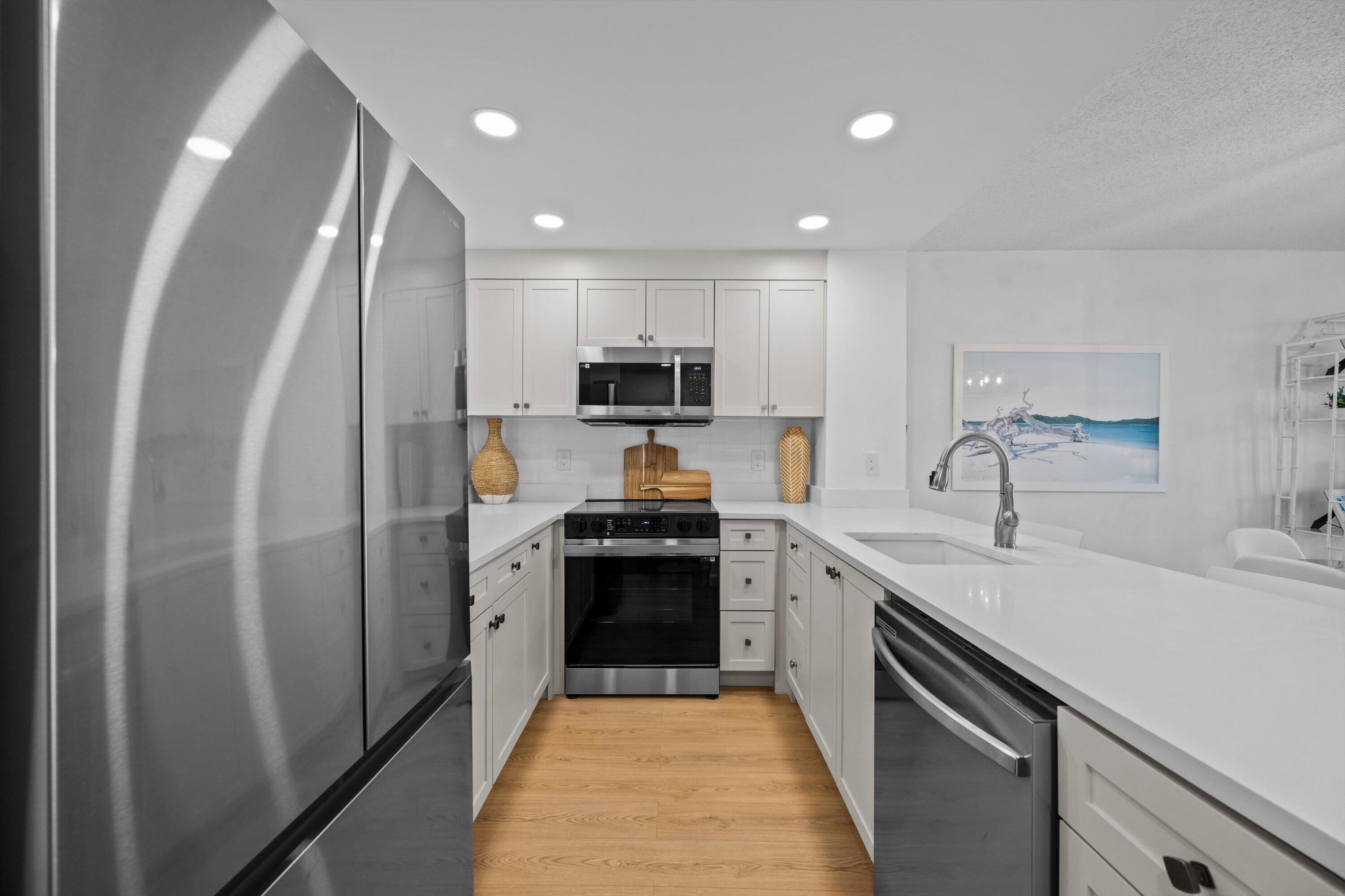LE CHATEAU ROYAL CONDO - Residential Lease