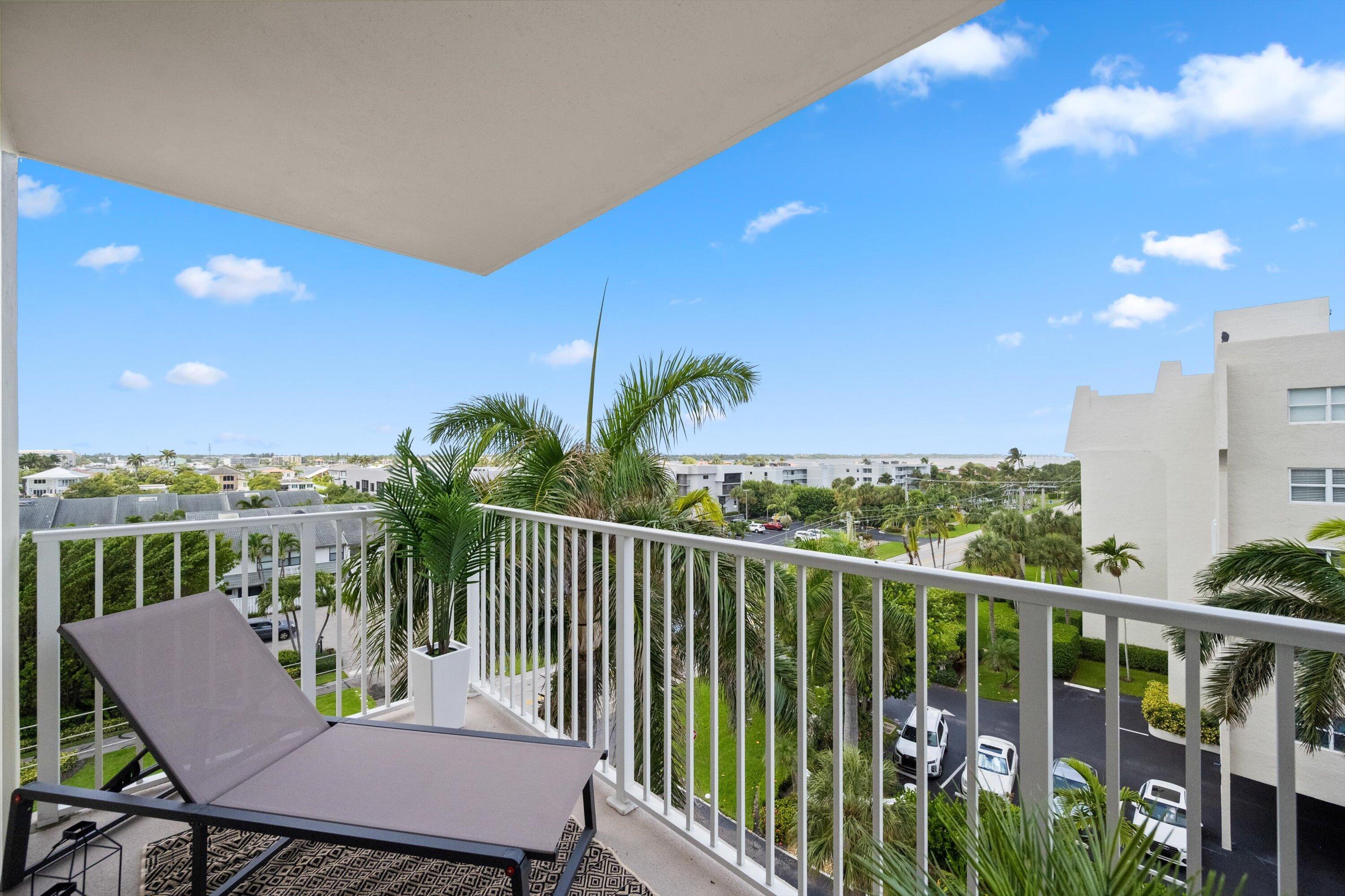 LE CHATEAU ROYAL CONDO - Residential Lease