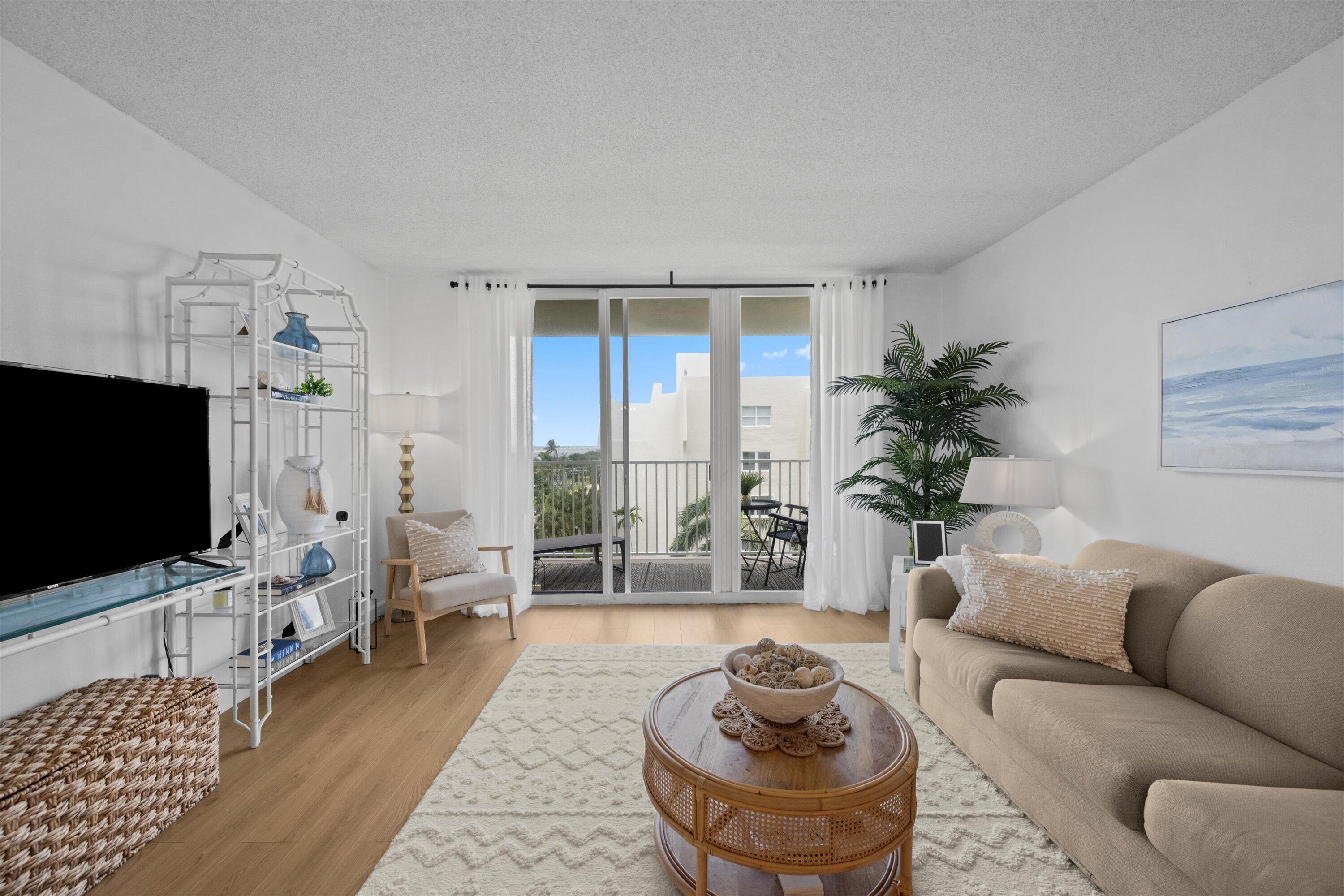LE CHATEAU ROYAL CONDO - Residential Lease