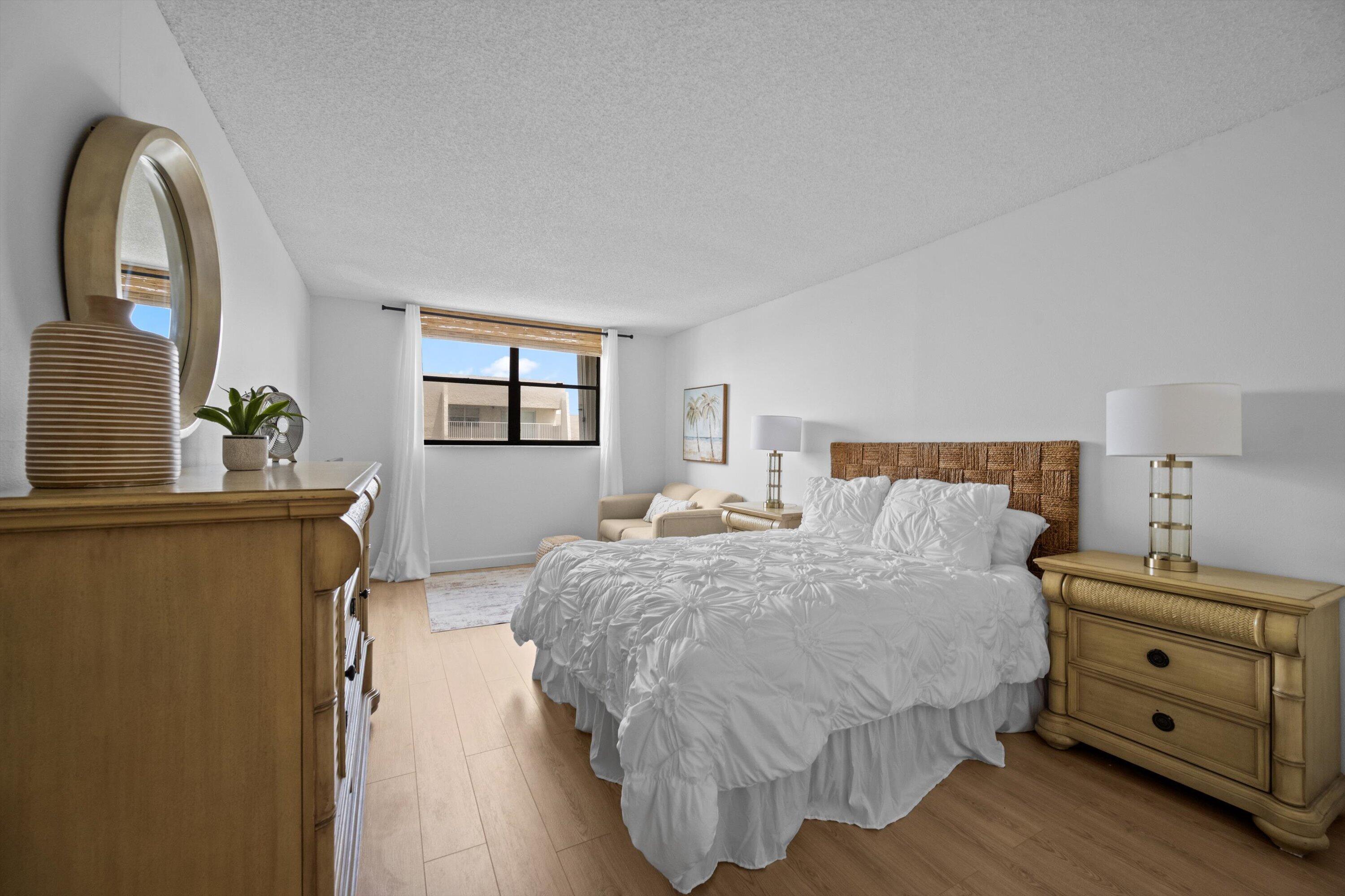 LE CHATEAU ROYAL CONDO - Residential Lease