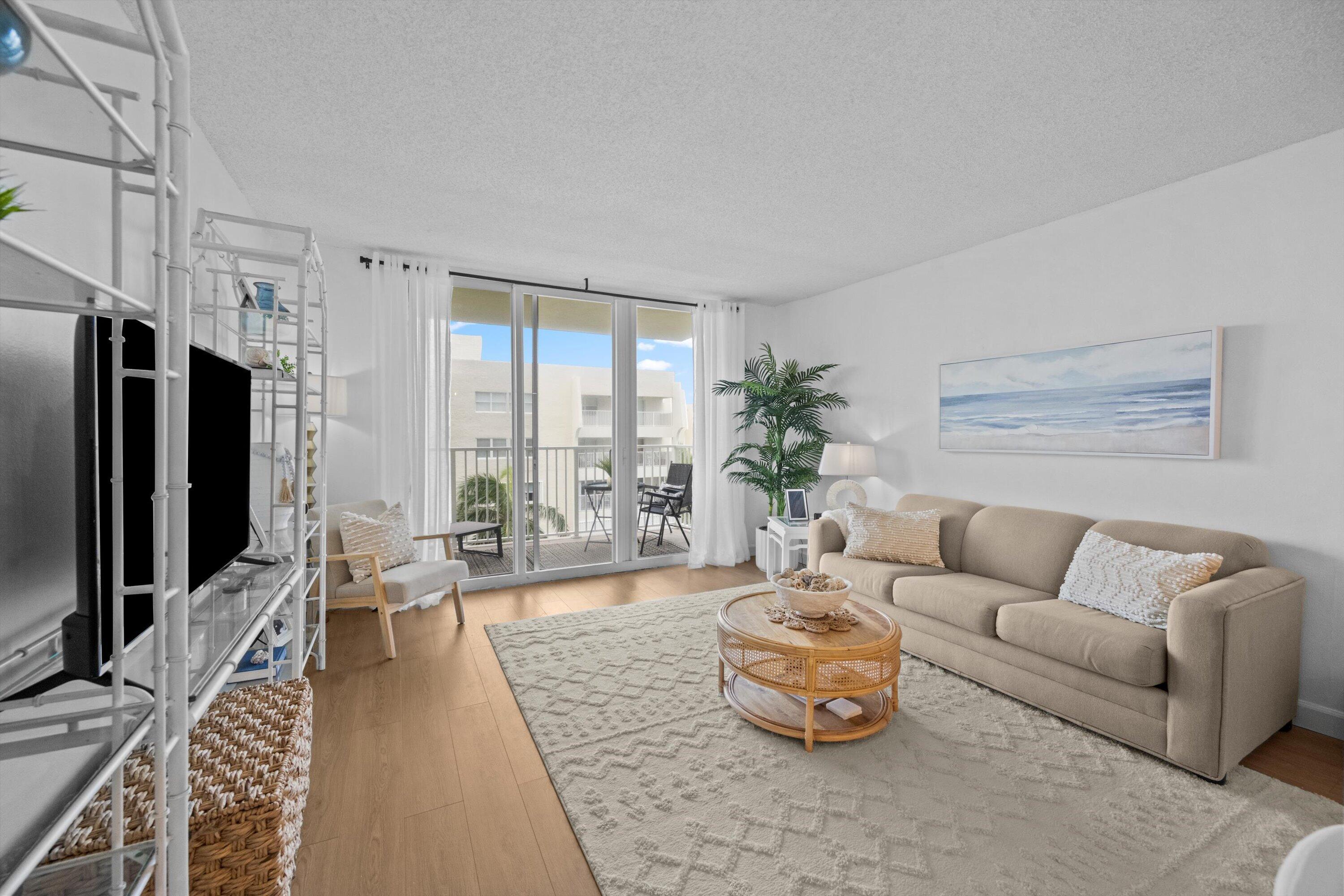 LE CHATEAU ROYAL CONDO - Residential Lease