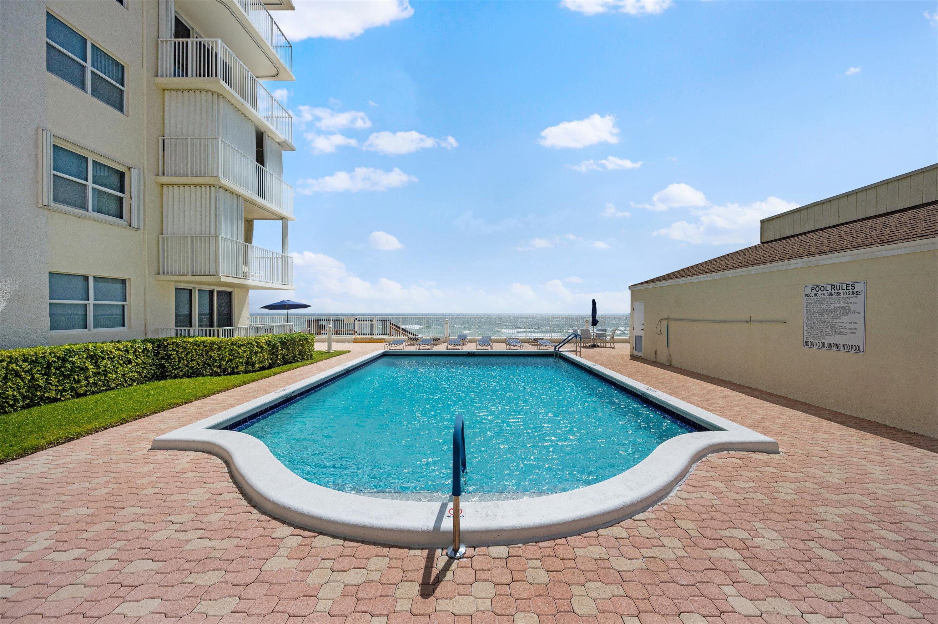 LE CHATEAU ROYAL CONDO - Residential Lease