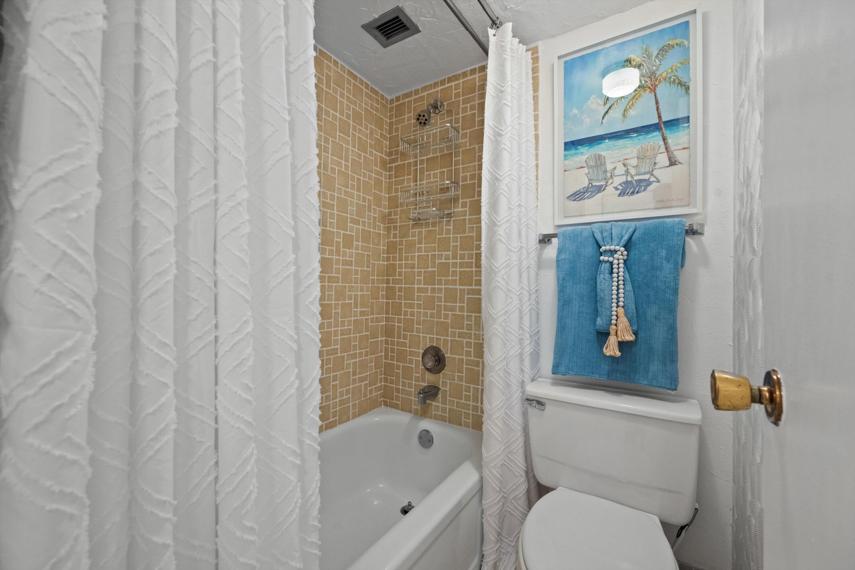 LE CHATEAU ROYAL CONDO - Residential Lease