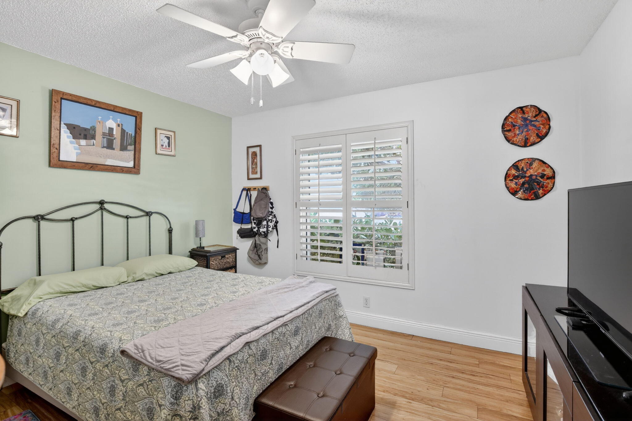 TWIN ACRES - Residential
