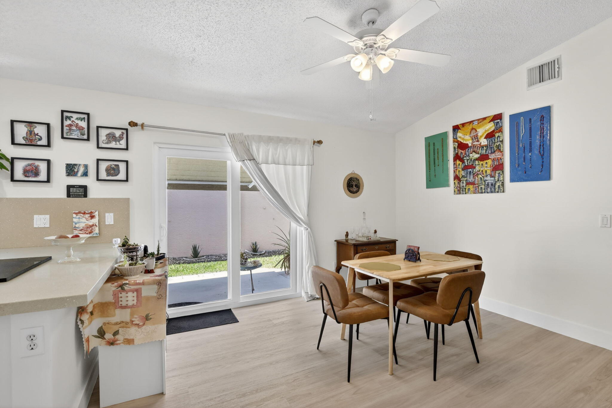 TWIN ACRES - Residential
