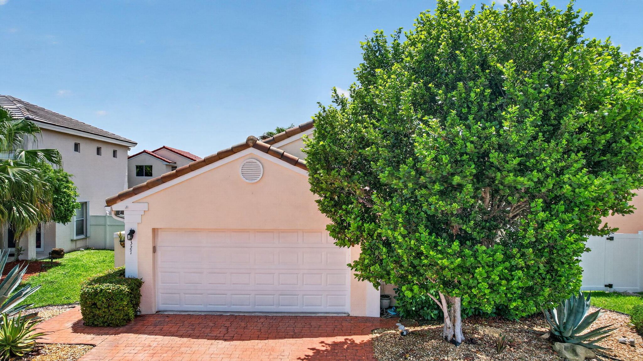 TWIN ACRES - Residential